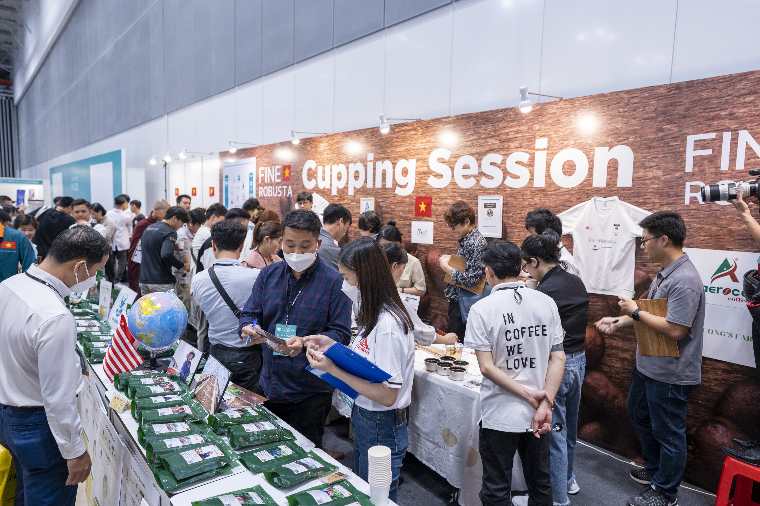 Berita pagi 22 Mac - Foto 2. Tin tức sáng 22-3: Vingroup góp vốn công ty bảo hiểm của Techcombank; Tỉ giá chợ đen tăng 'nóng' - Ảnh 2.