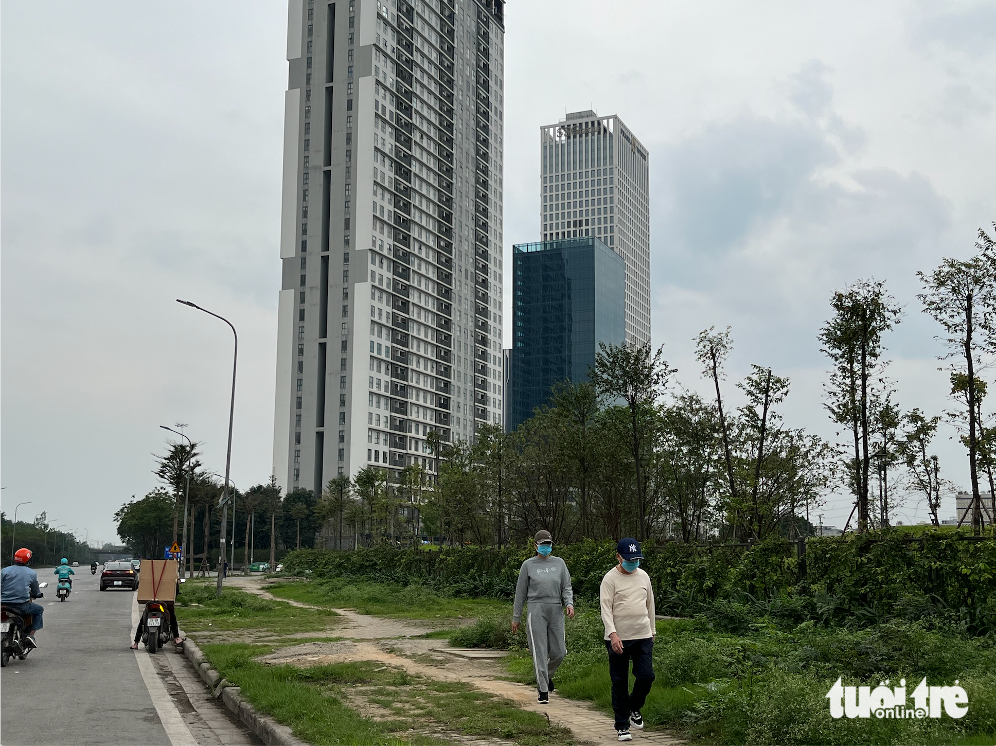 Chung cư ở Hà Nội đã bàn giao 4-5 năm cũng tăng giá như 'lên đồng' - Ảnh 1.