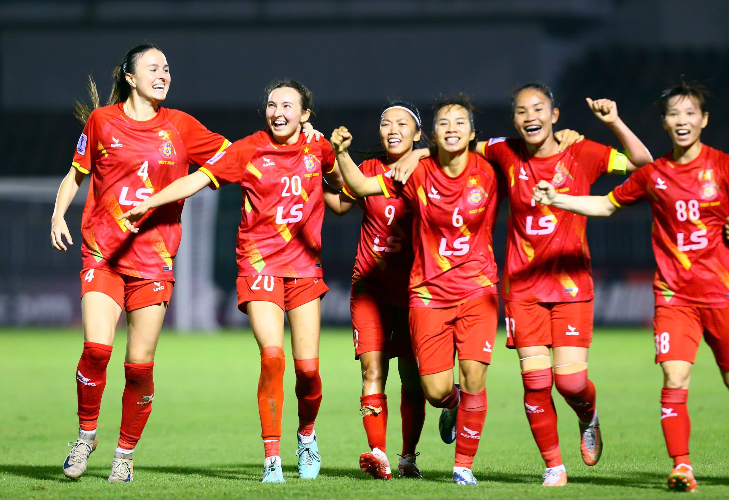 CLB nữ TP.HCM - Ảnh 2.