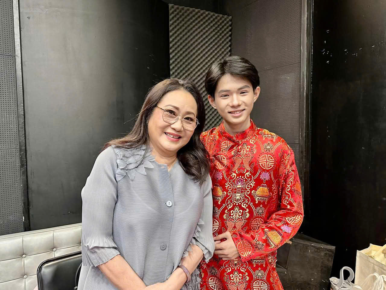 MC Thảo Vân bị trộm vào nhà lấy mất đồng hồ - Ảnh 4. MC Thảo Vân bị trộm vào nhà lấy mất đồng hồ - Ảnh 3.