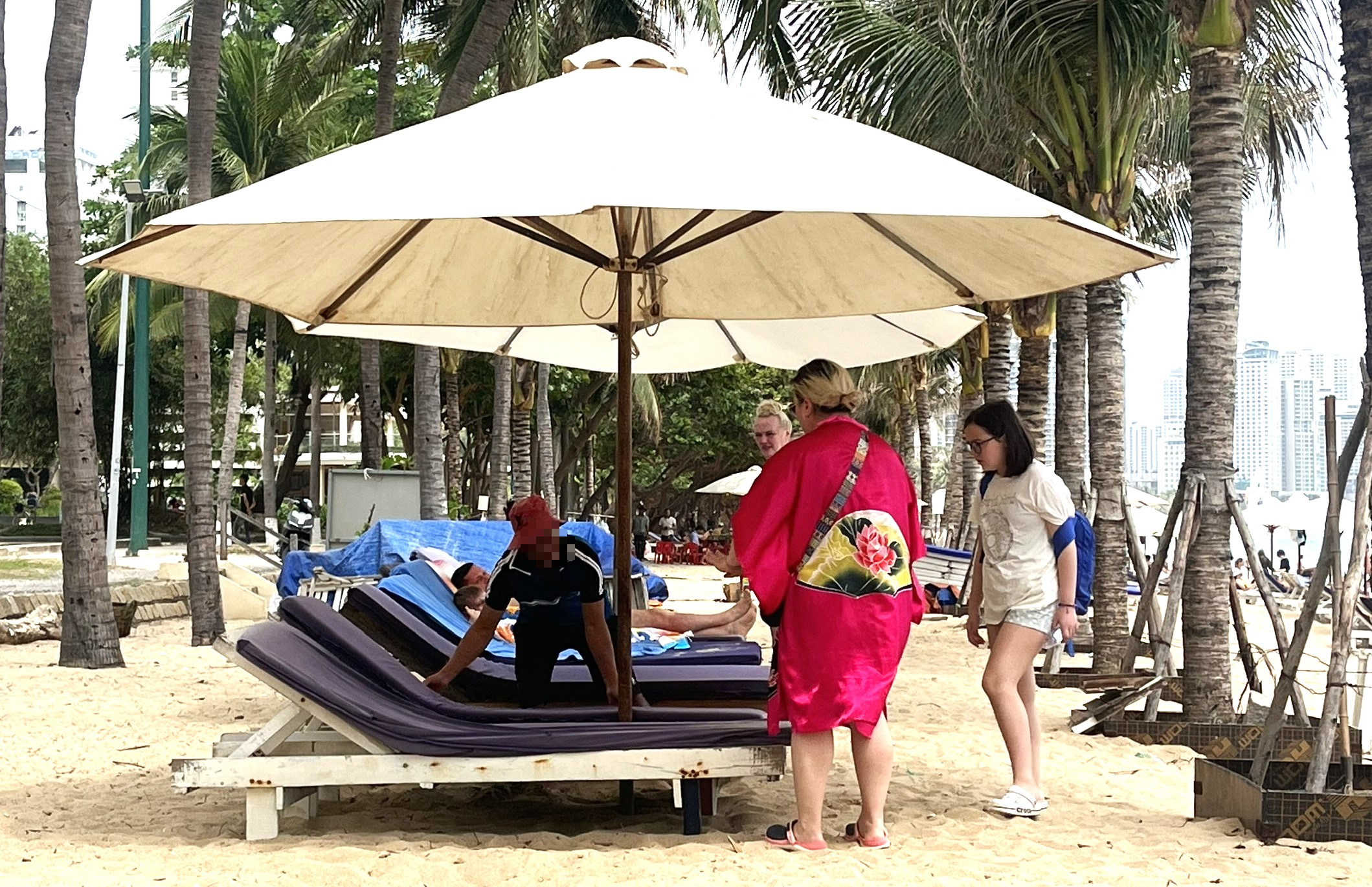 ໂຮງແຮມ Nha Trang ເຊົ່າຫາດຊາຍໂດຍບັງເອີນໃຫ້ສ່ວນບຸກຄົນ? - ຮູບ 3. cho thuê bãi biển - Ảnh 3.