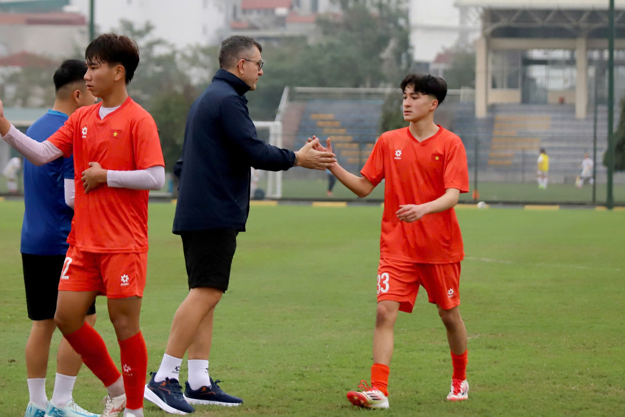 U17 Việt Nam loại Thomas Mai Veeren vì chưa thể hòa nhập nhanh - Ảnh 1. Cầu thủ Việt kiều chưa thể hòa nhập cùng U17 Việt Nam - Ảnh 1.