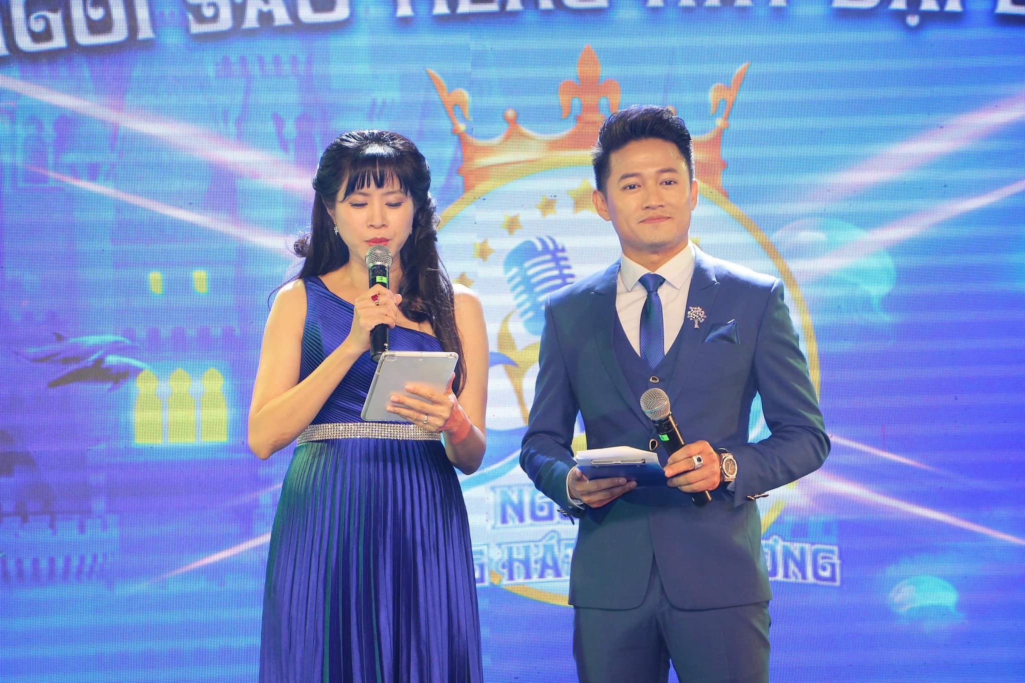 Thay đổi quan trọng ở hai doanh nghiệp của diễn viên Quý Bình - Ảnh 2. Chàng trai tốt bụng, hiền hoà, chào con... Quý Bình - Ảnh 2.