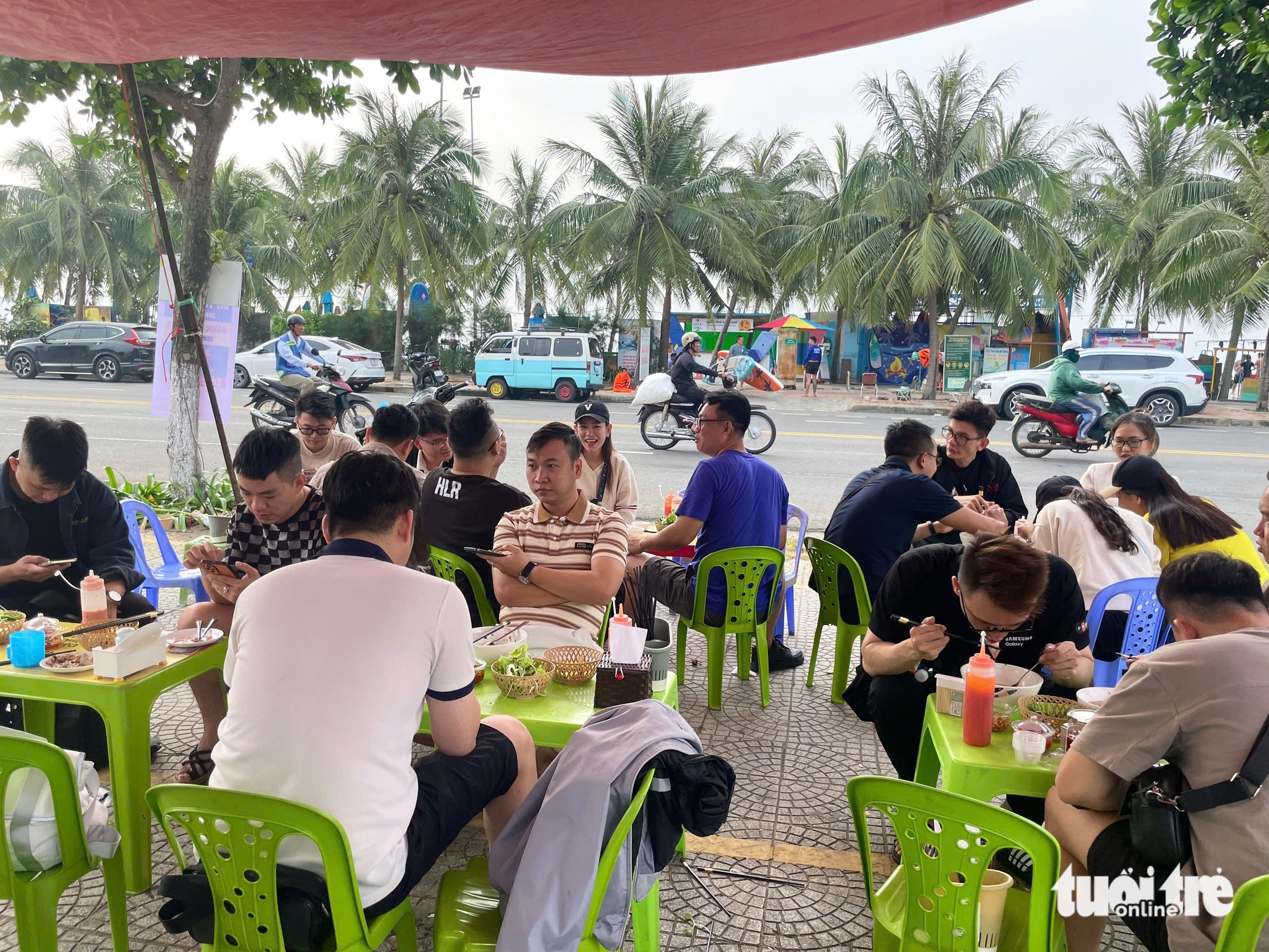 mì tôm mực - Ảnh 1.