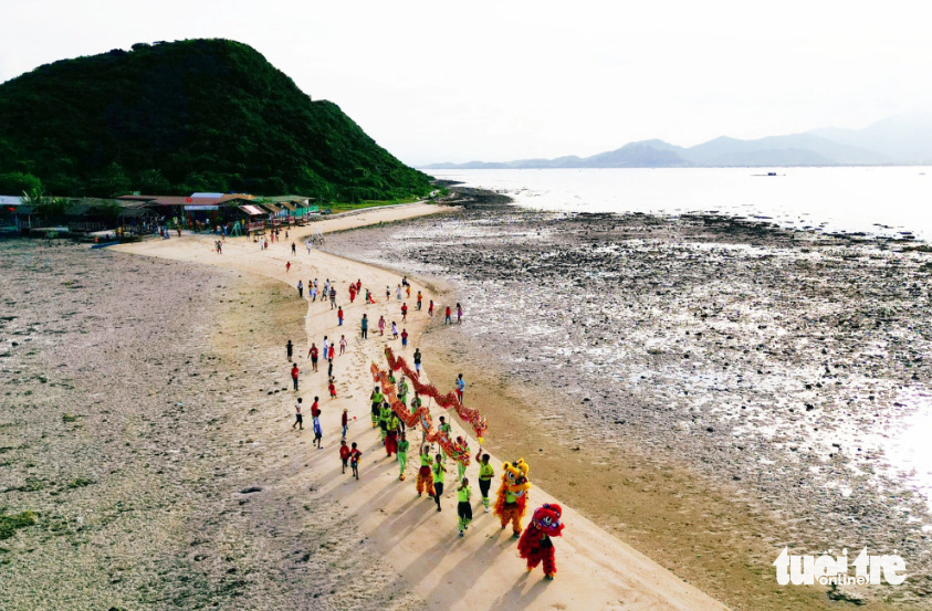 Khai thác 70km cao tốc Vân Phong - Nha Trang vào ngày 19-4: Thông suốt từ TP.HCM đến Vạn Giã - Ảnh 3. cao tốc - Ảnh 3.