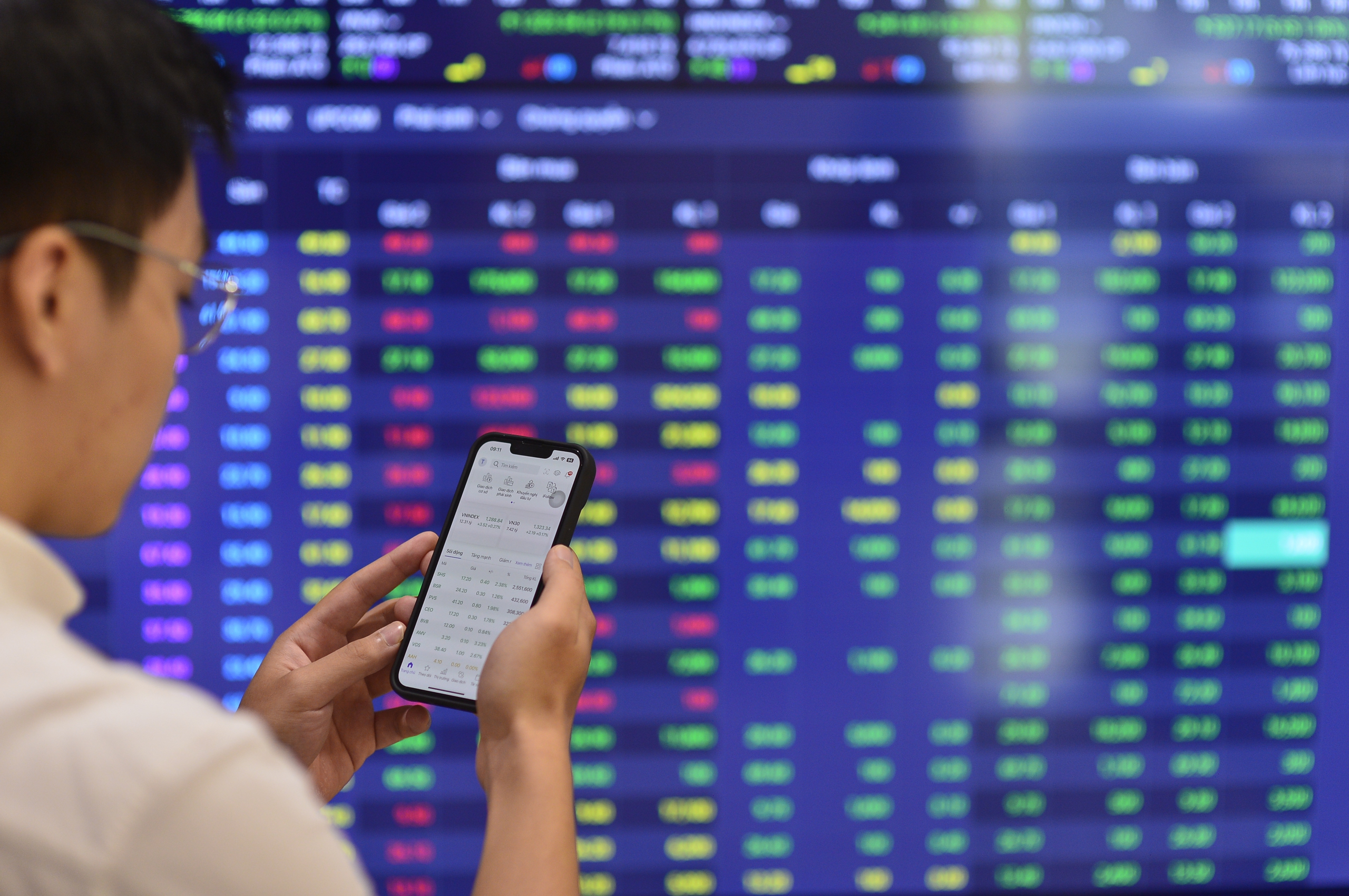 Ai nắm vốn lớn nhất ở FPT Telecom? - Ảnh 1.