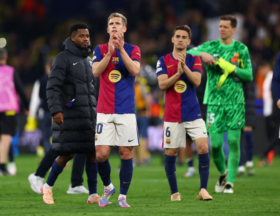 UEFA thay đổi luật C1 mùa tới ngay sau khi PSG vô địch 3 Barcelona reach Champions League semis despite 3-1 loss at Dortmund