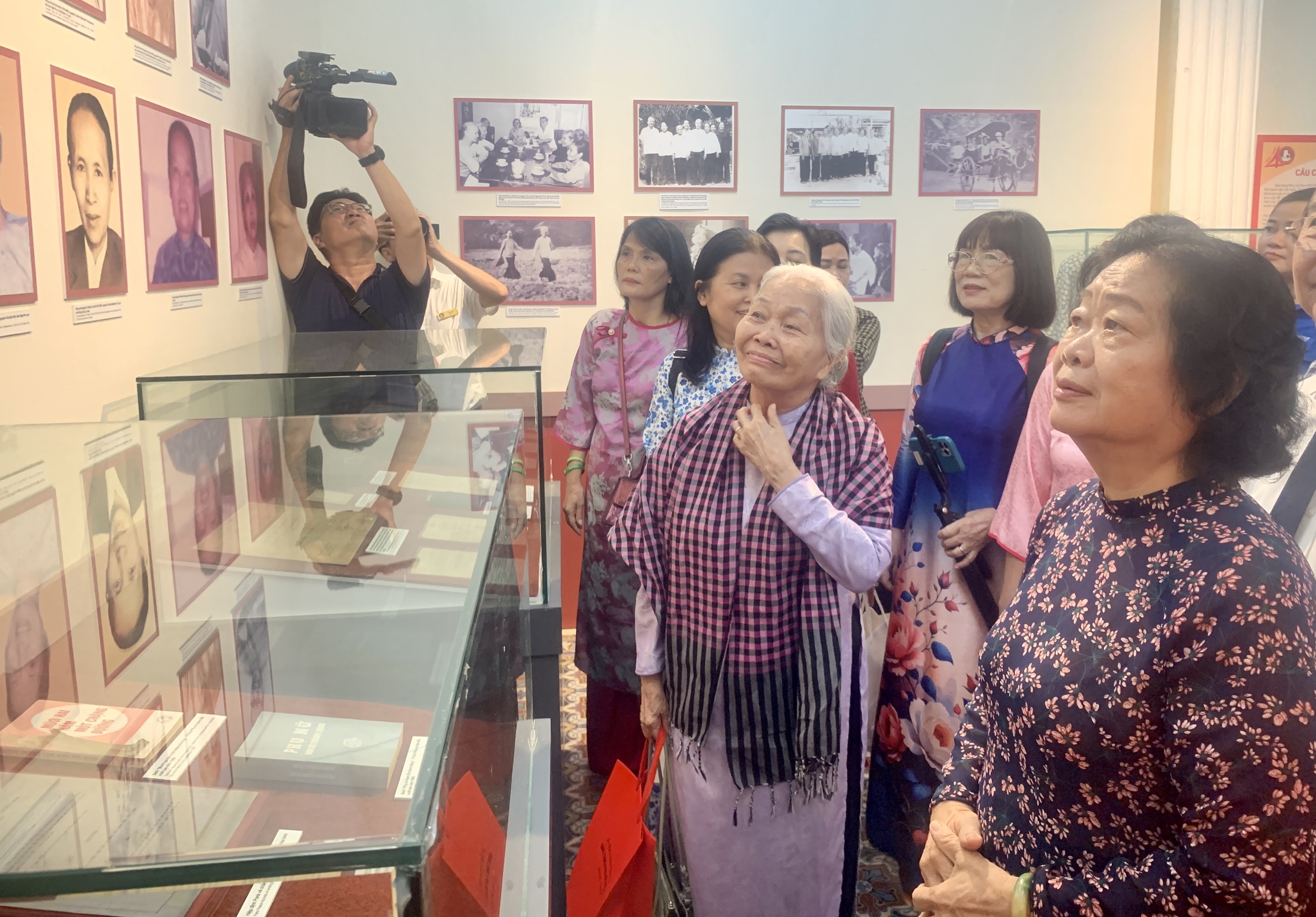 - Foto 2. TP.HCM - Ảnh 2.