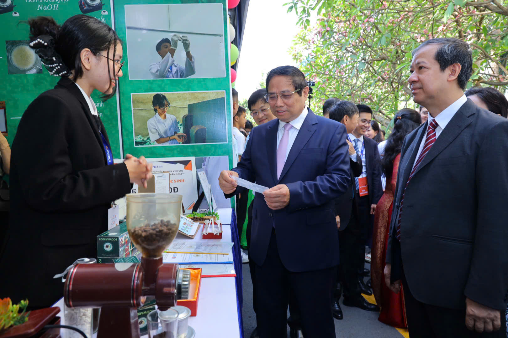 Thủ tướng Phạm Minh Chính: Khởi nghiệp của sinh viên chưa tương xứng với tiềm năng - Ảnh 2.