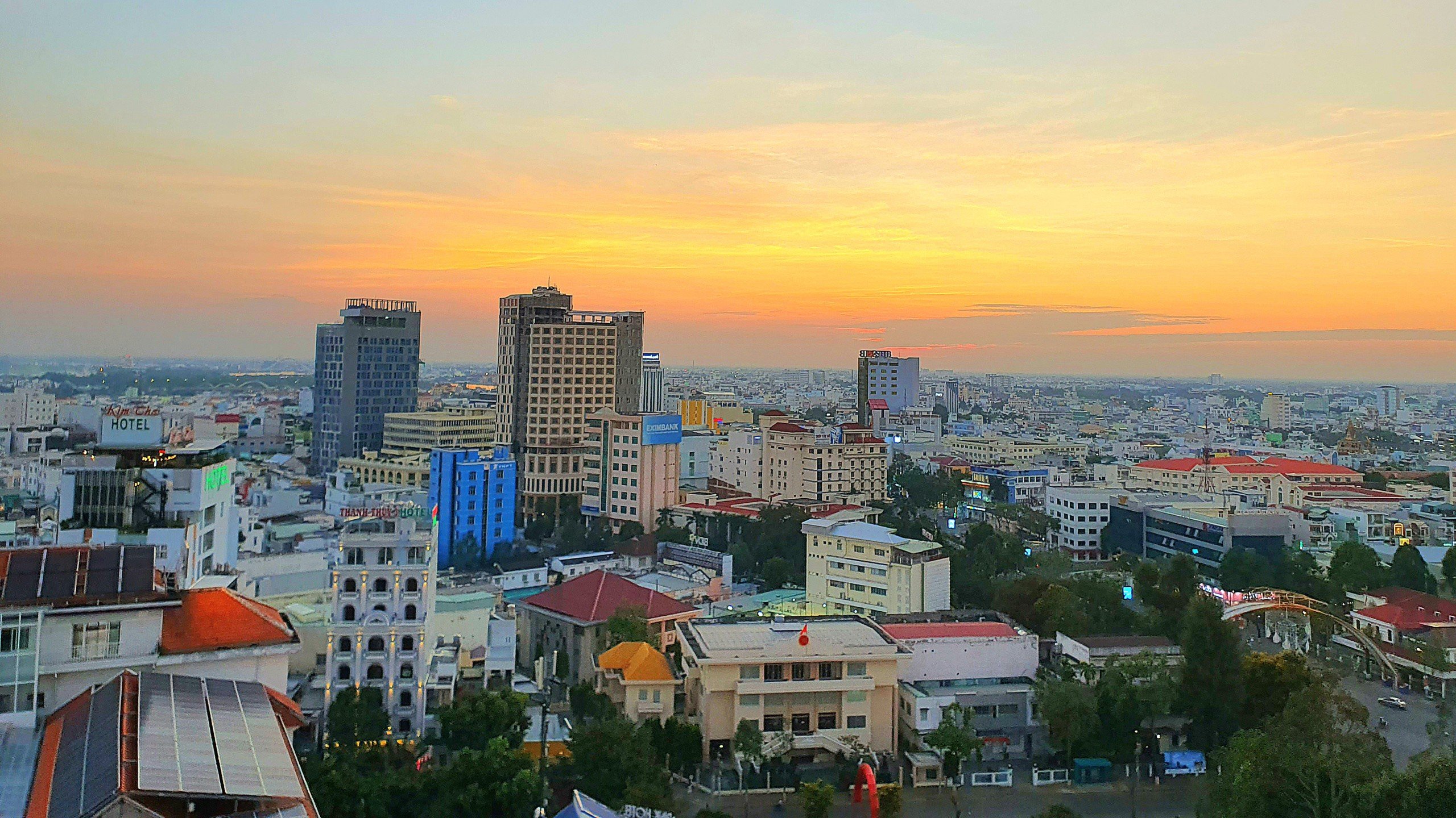 sáp nhập - Ảnh 1.