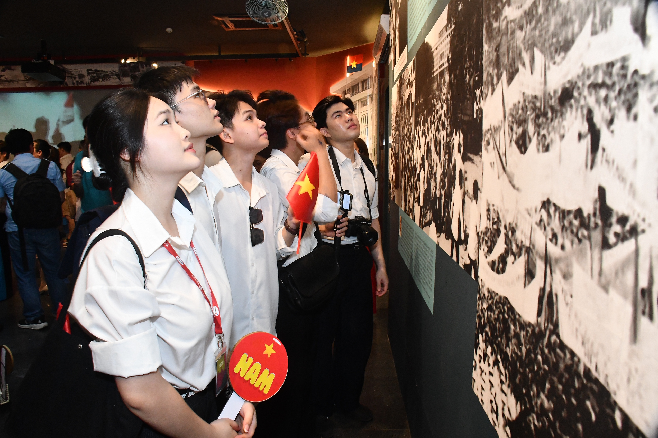 Bảo tàng Chứng tích Chiến tranh ra mắt 140 tư liệu quý hiếm- Ảnh 1.