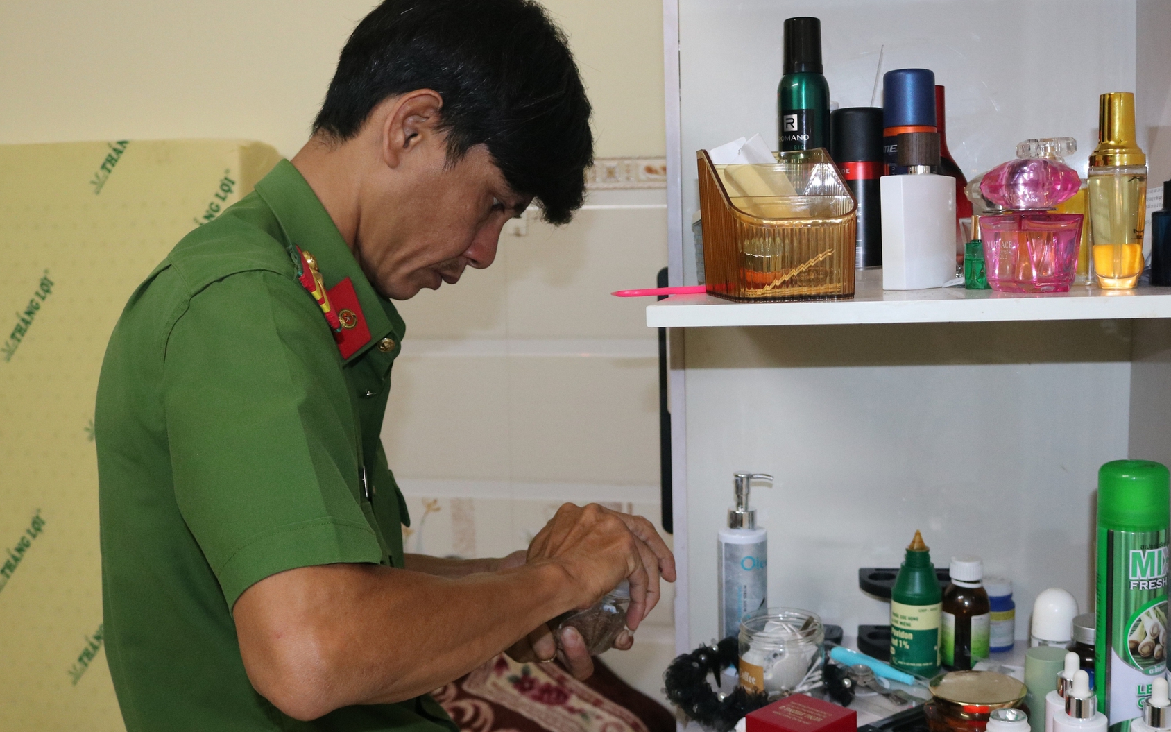 Dẫn bạn về căn hộ chơi ma túy, sáng ra phát hiện đã tử vong- Ảnh 1.