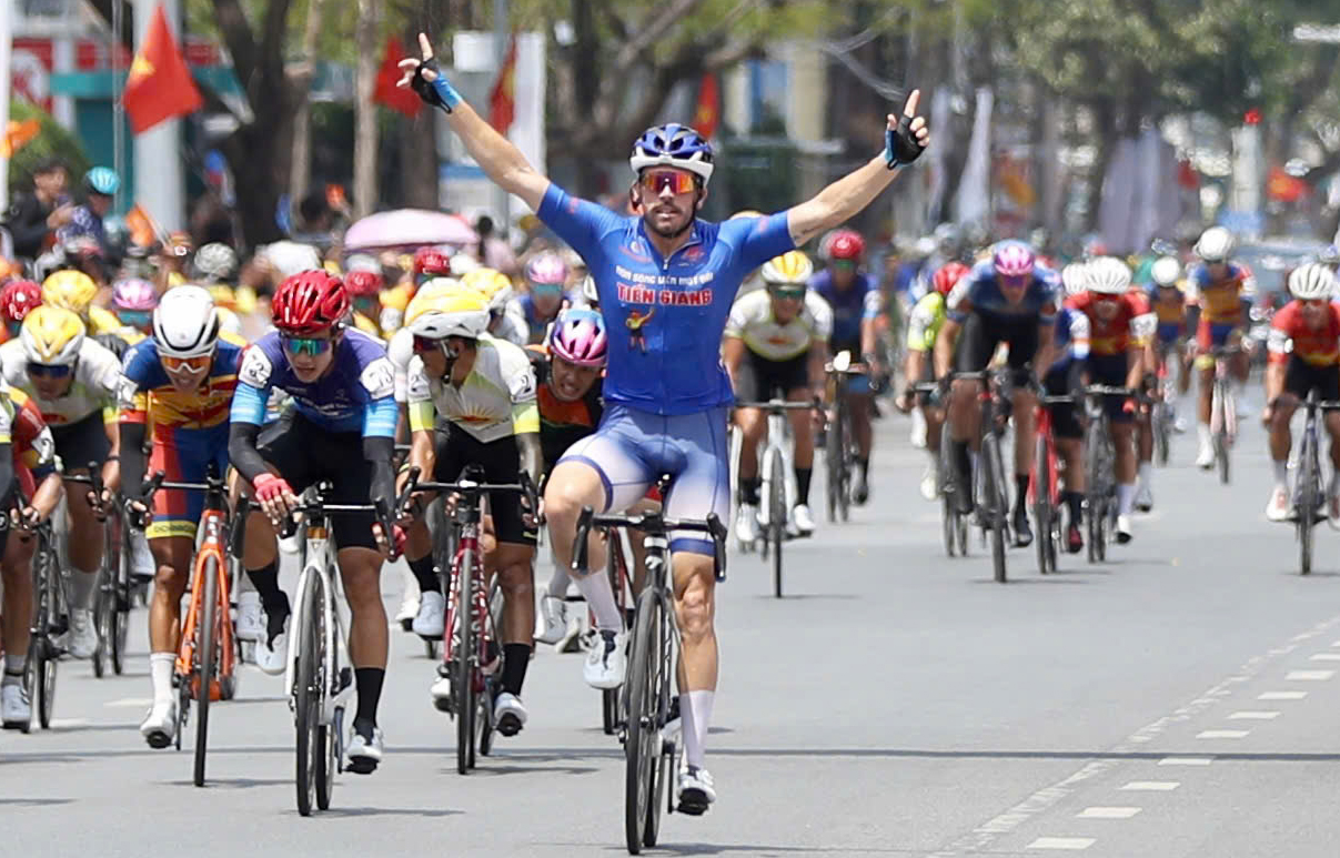 Trúc Xinh - Ảnh 2.