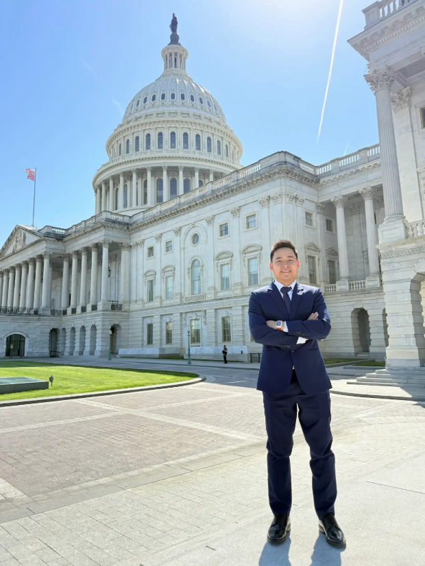 CEO Nguyen Ba Lich guides Vietnamese to US for travel, education, immigration - Ảnh 2.