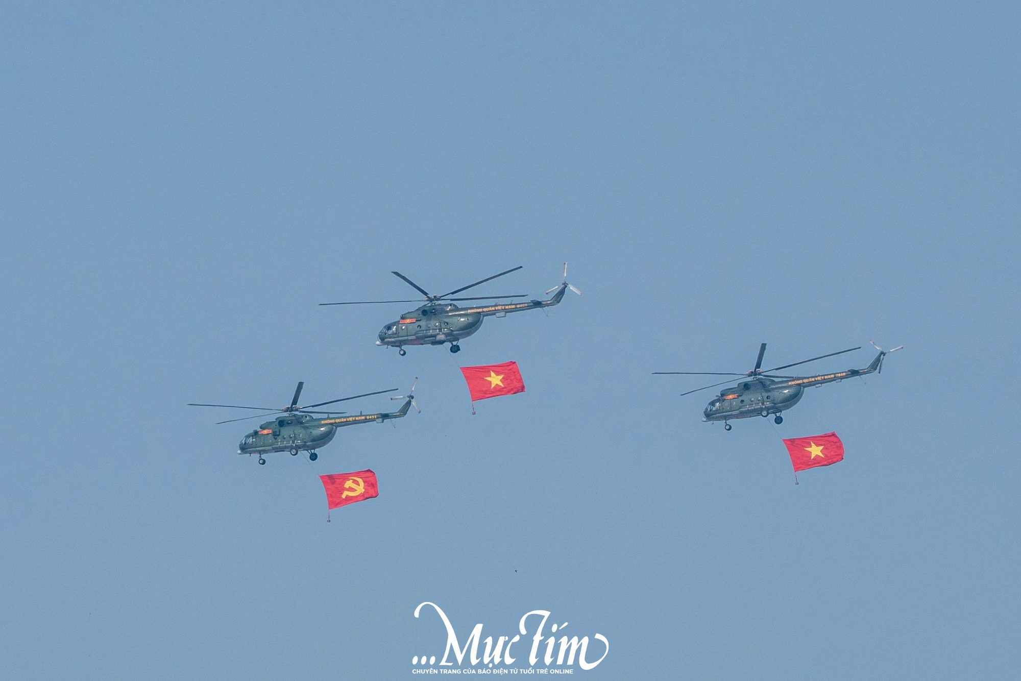 Trang trọng, khí thế trong lễ diễu binh, diễu hành 30-4 tại TP.HCM- Ảnh 6.
