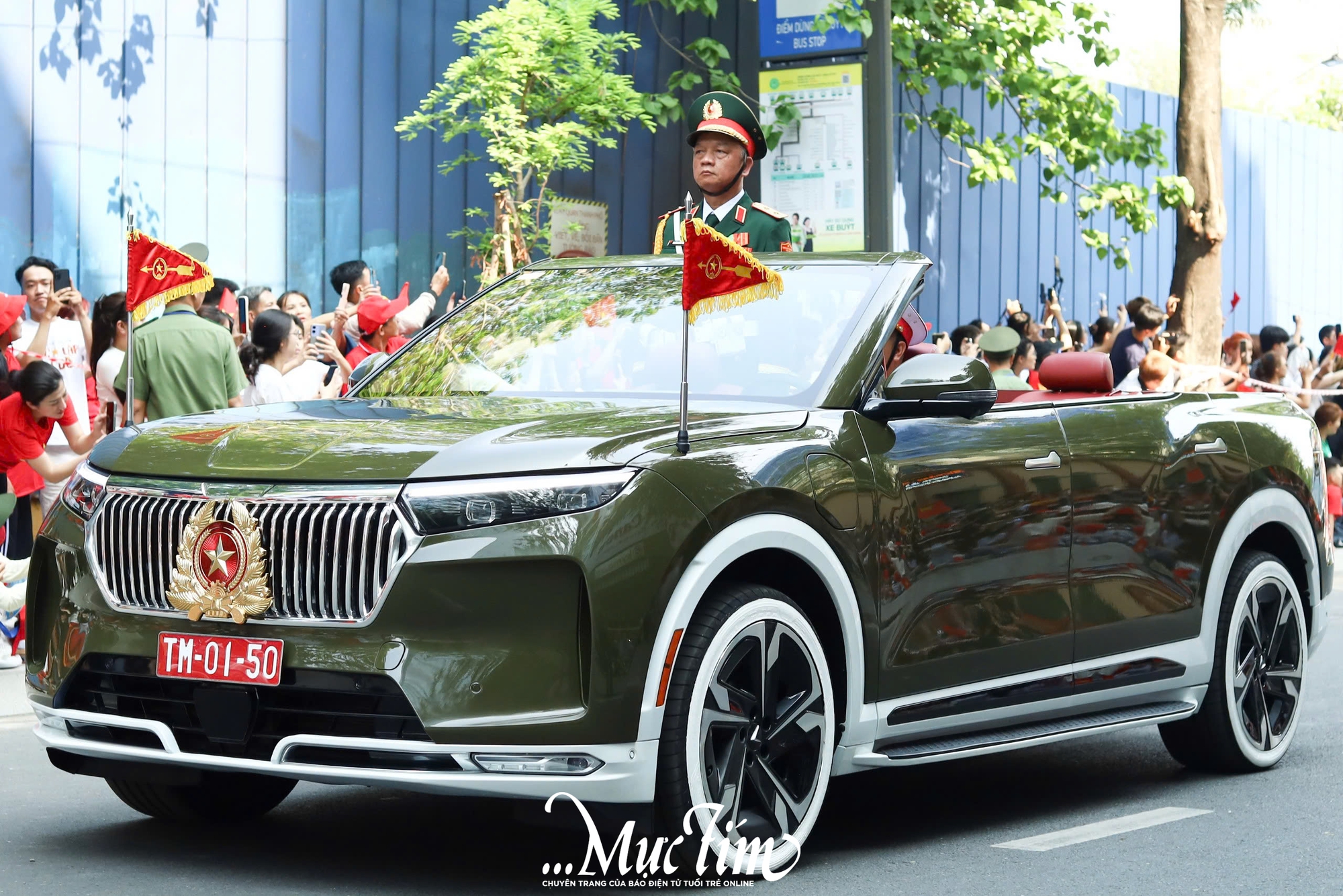 Trang trọng, khí thế trong lễ diễu binh, diễu hành 30-4 tại TP.HCM- Ảnh 7.