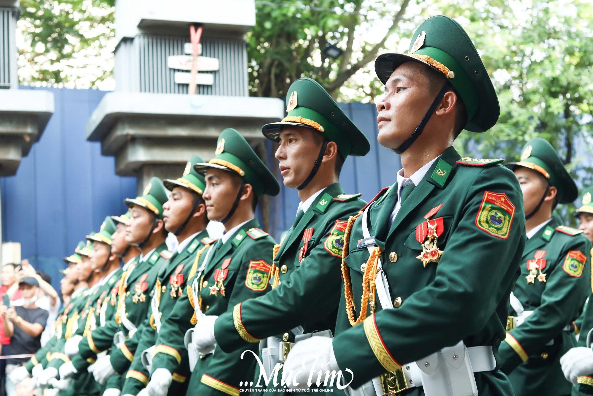 Trang trọng, khí thế trong lễ diễu binh, diễu hành 30-4 tại TP.HCM- Ảnh 14.