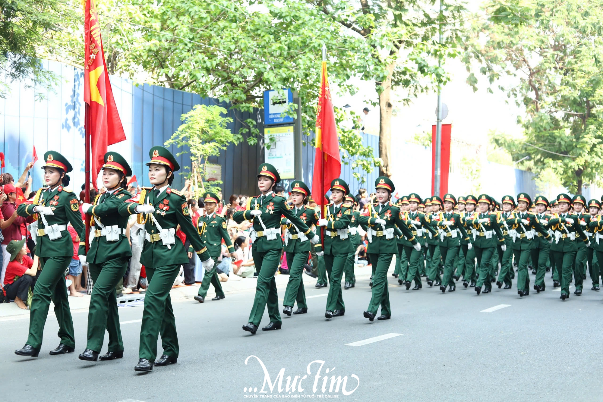Trang trọng, khí thế trong lễ diễu binh, diễu hành 30-4 tại TP.HCM- Ảnh 17.