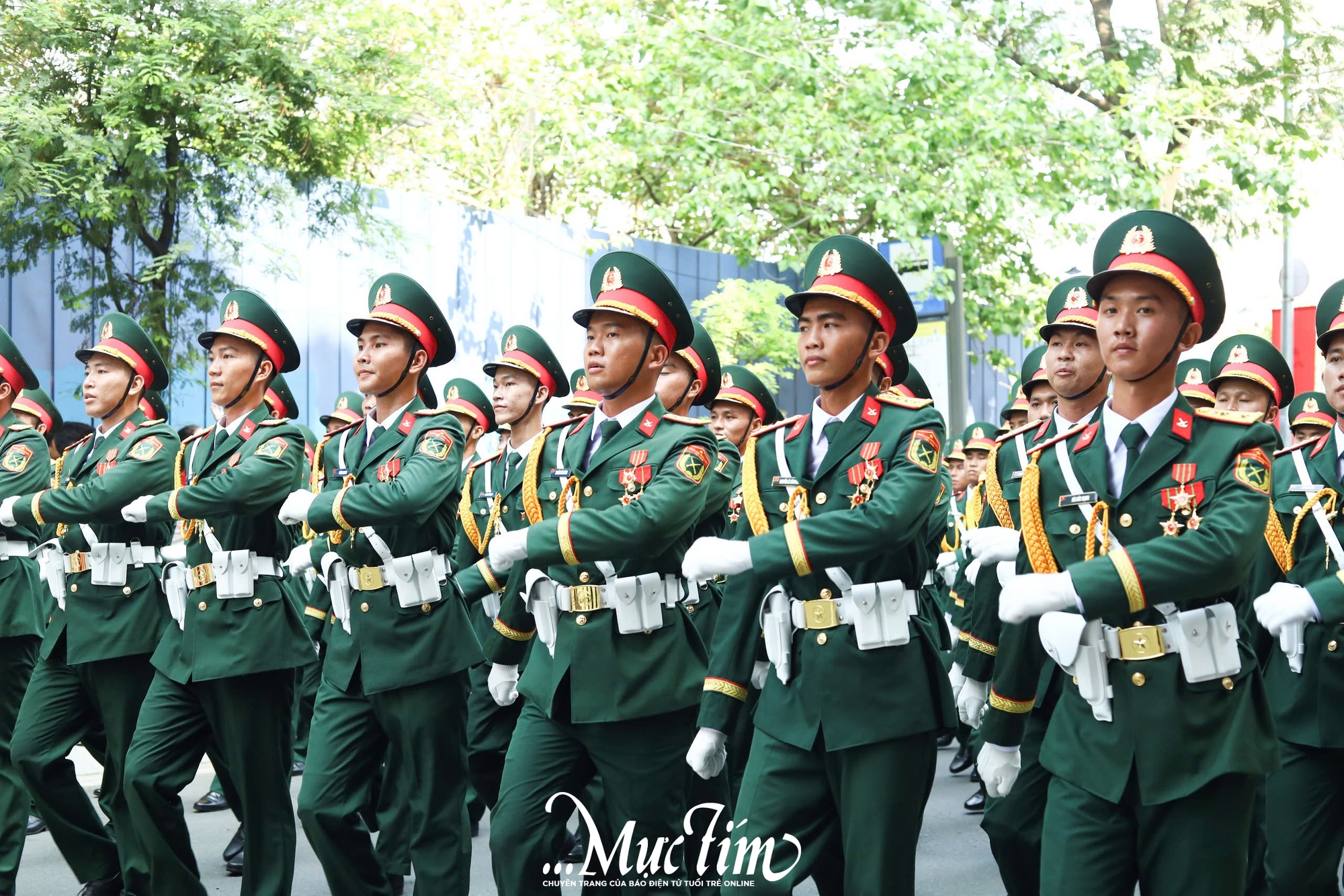 Trang trọng, khí thế trong lễ diễu binh, diễu hành 30-4 tại TP.HCM- Ảnh 21.