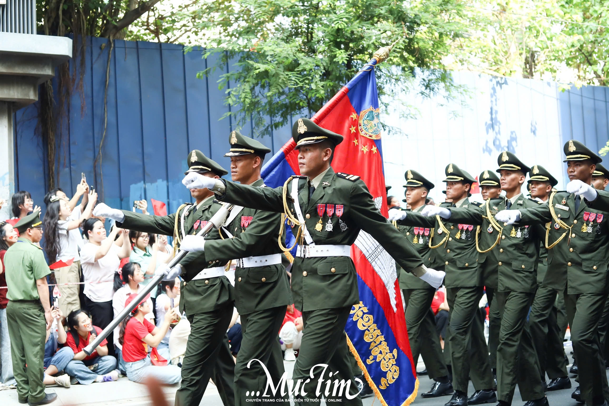 Trang trọng, khí thế trong lễ diễu binh, diễu hành 30-4 tại TP.HCM- Ảnh 23.