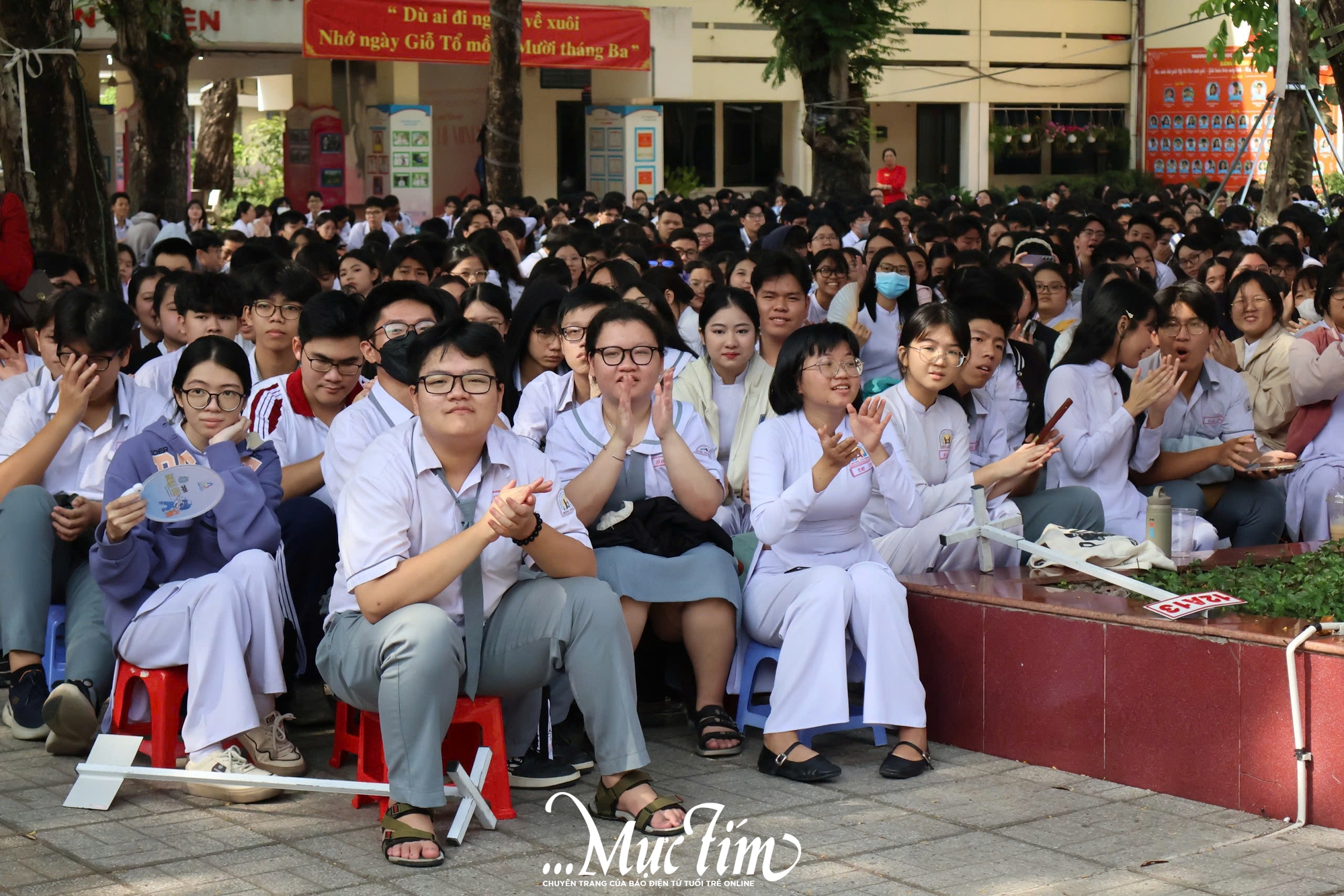 Tiếng trống Mê Linh vang lên tại Trường THPT Hùng Vương trong ngày Giỗ Tổ- Ảnh 21.