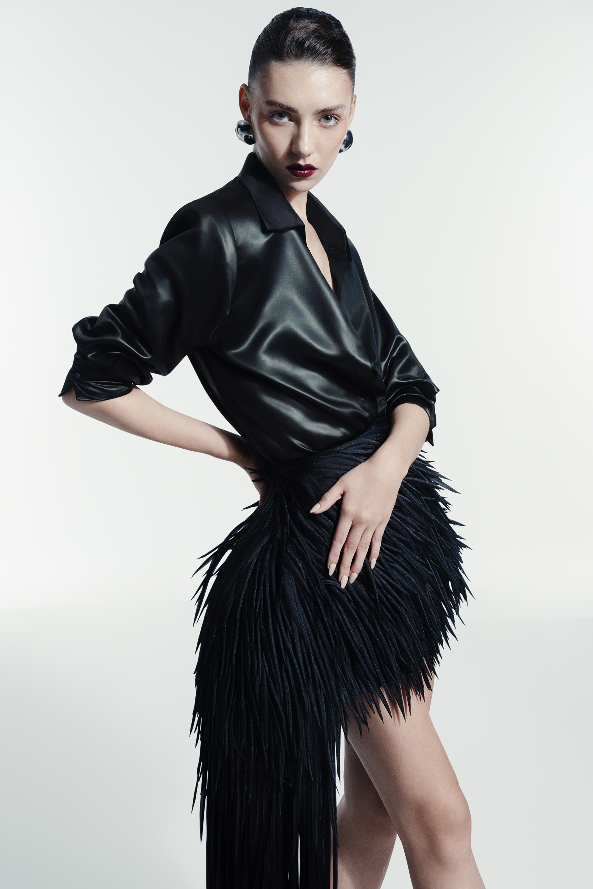 Cong Tri honors Lanh My A silk in Vogue magazine - Photo 2. Công Trí - Ảnh 2.