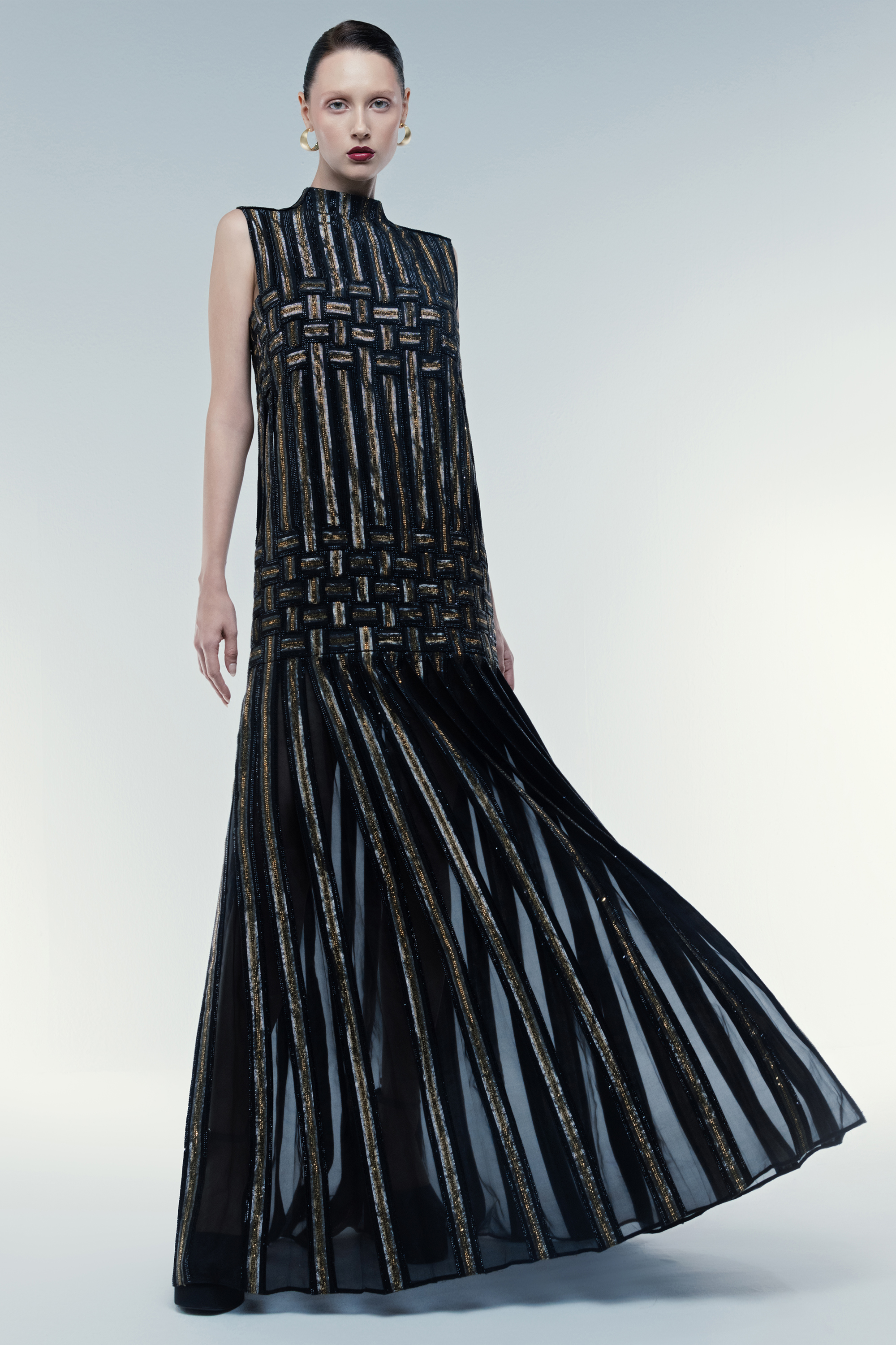 Cong Tri honors Lanh My A silk in Vogue magazine - Photo 13. Công Trí - Ảnh 13.