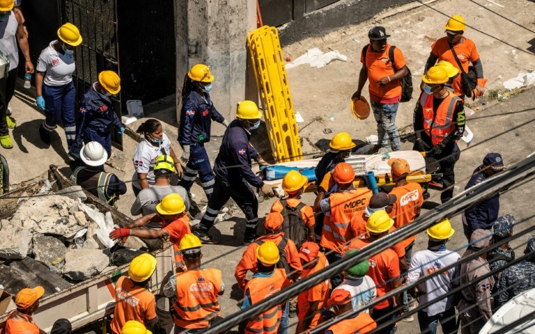 School roof collapse in India's Rajasthan kills 4 children, media reports- Ảnh 1.
