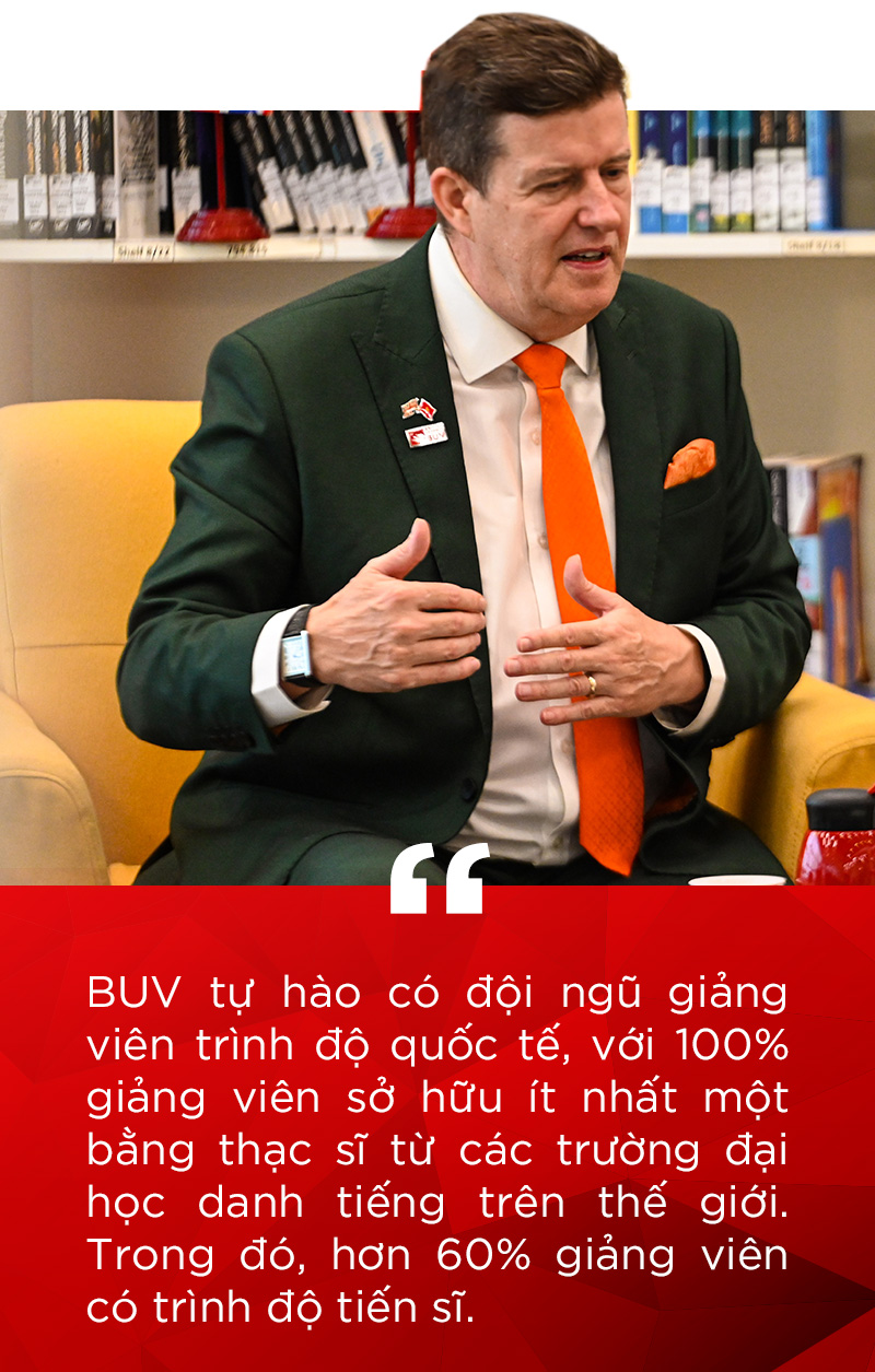 Giáo sư Rick Bennett: Giáo dục đại học không chỉ là bằng cấp, phải phát triển con người toàn diện - Ảnh 6.