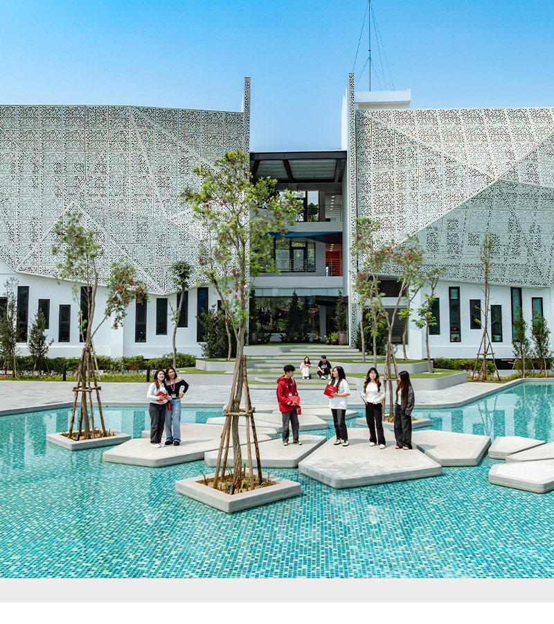 Giáo sư Rick Bennett: Giáo dục đại học không chỉ là bằng cấp, phải phát triển con người toàn diện - Ảnh 20.