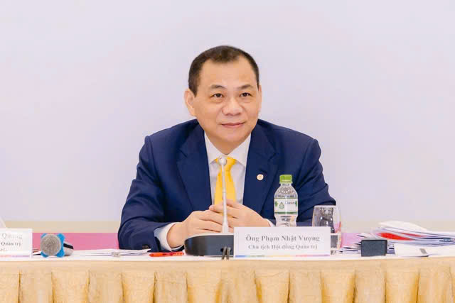 Doanh nghiệp của tỉ phú Phạm Nhật Vượng tăng vọt doanh thu nhờ sản xuất công nghiệp và bất động sản - Ảnh 1. Doanh nghiệp của tỉ phú Phạm Nhật Vượng tăng vọt doanh thu nhờ sản xuất công nghiệp và bất động sản - Ảnh 1.