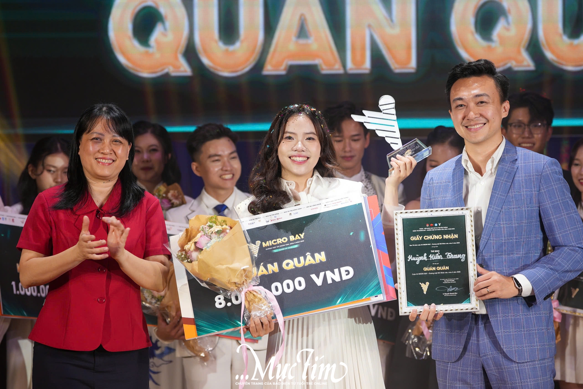 Lộ diện quán quân MICRO BAY - Gương mặt MC Nhân văn mùa 4 năm 2025 - Ảnh 1.