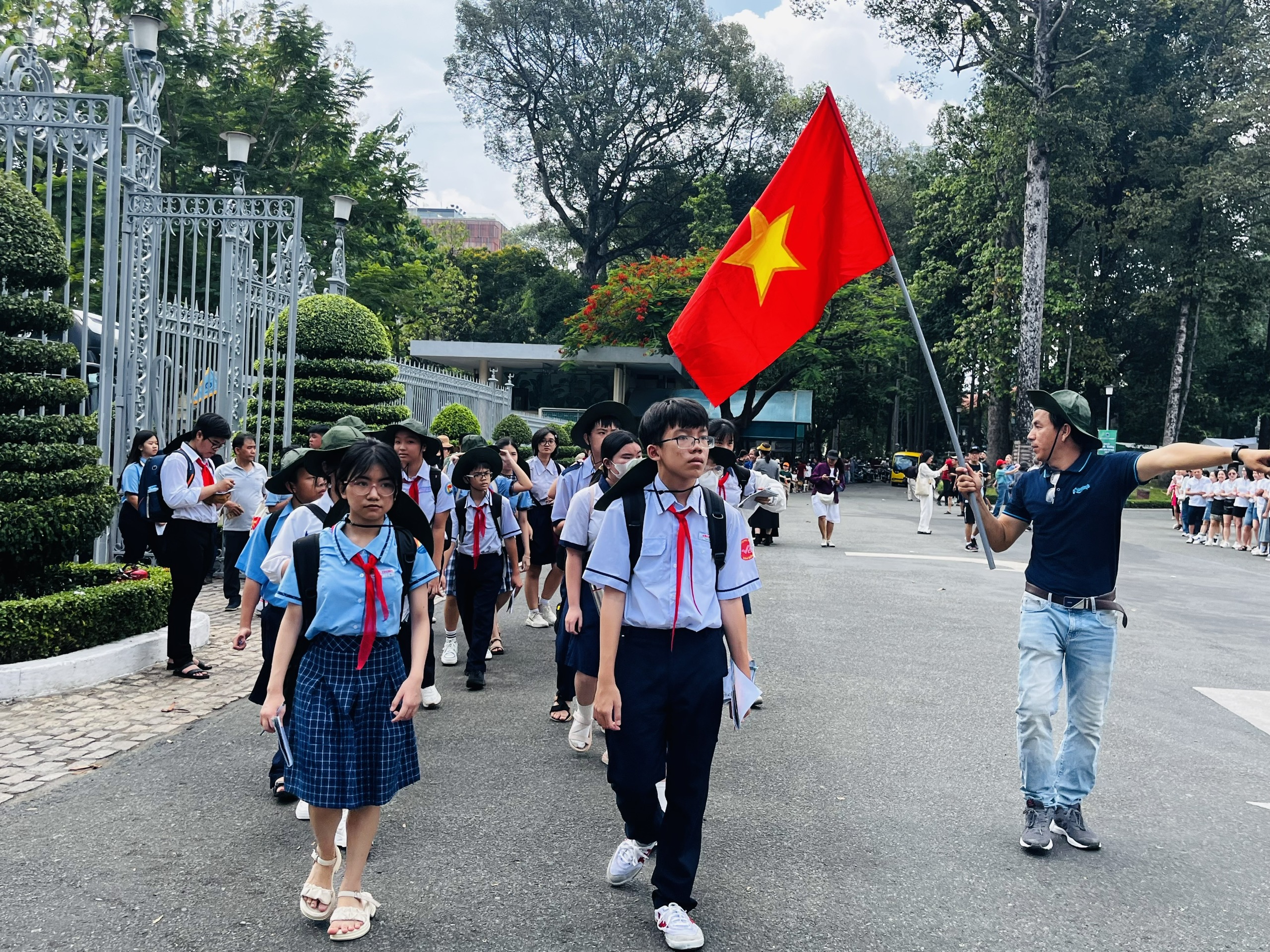 GIẢI LÊ QUÝ ĐÔN - Ảnh 2.