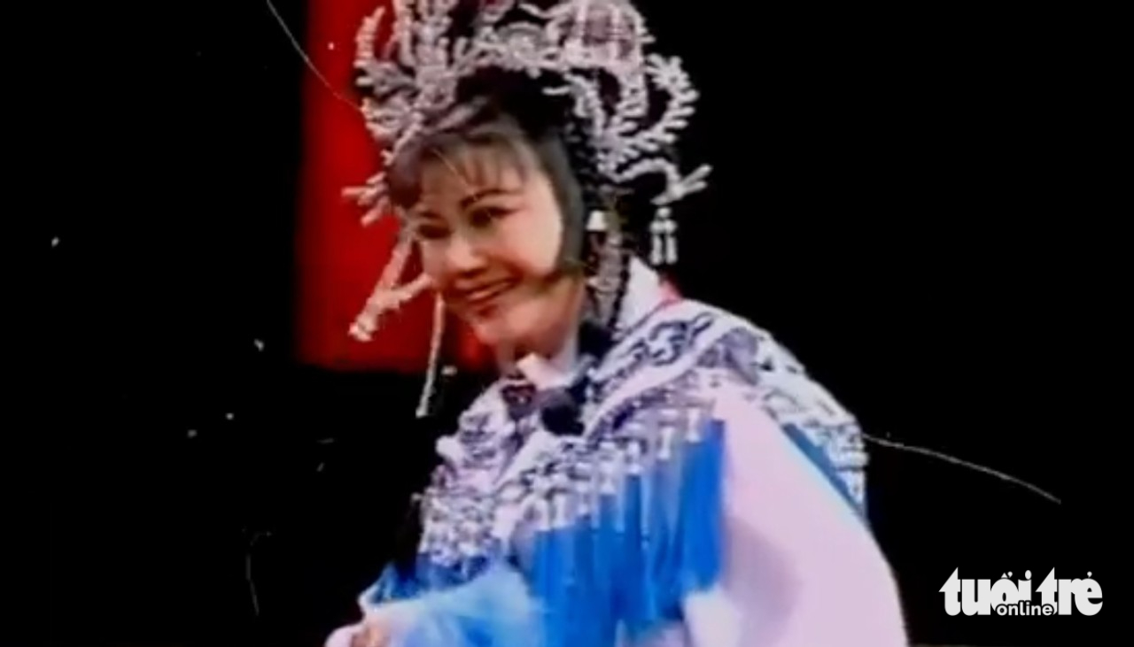 Xem lại nghệ sĩ Kim Cương duyên dáng vai Điêu Thuyền cùng nghệ sĩ Thanh Tòng và Bảo Quốc - Ảnh 1.