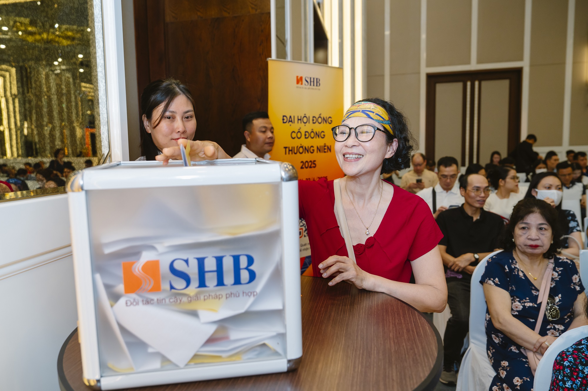 SHB - Ảnh 2.