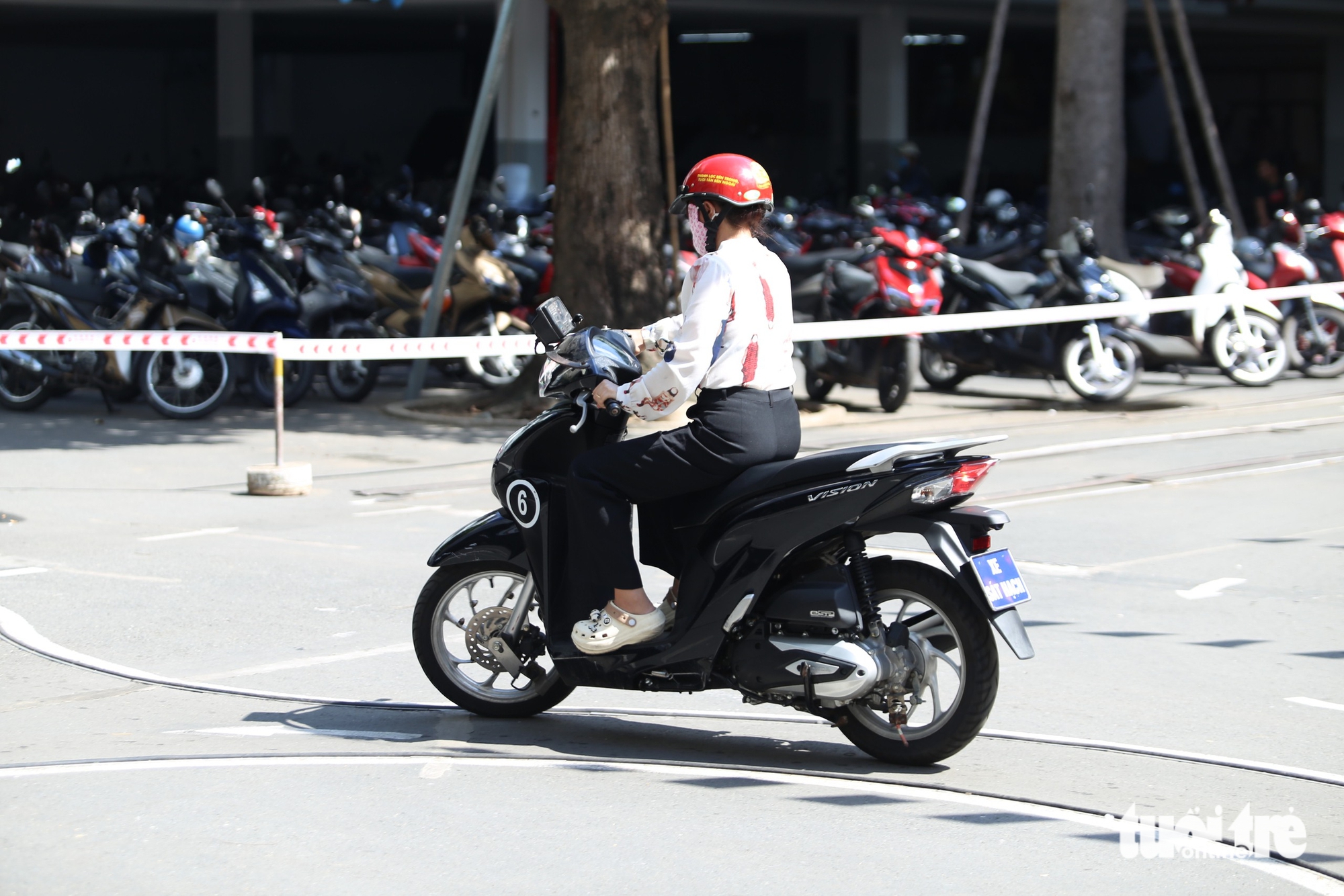 thi sát hạch lái xe - Ảnh 8.