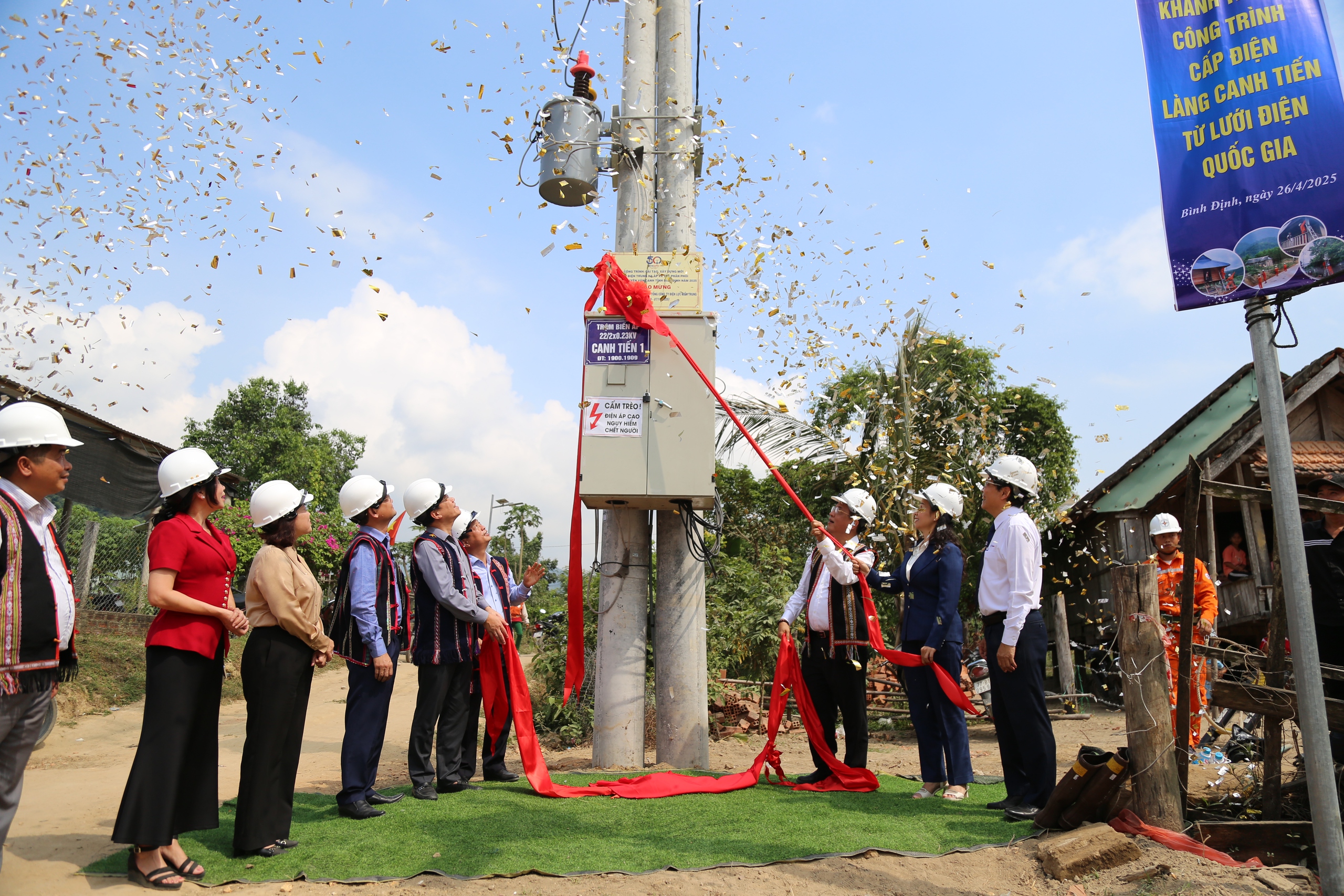 EVNCPC - Những điểm sáng trong phong trào thi đua yêu nước 5 năm (2020 ...