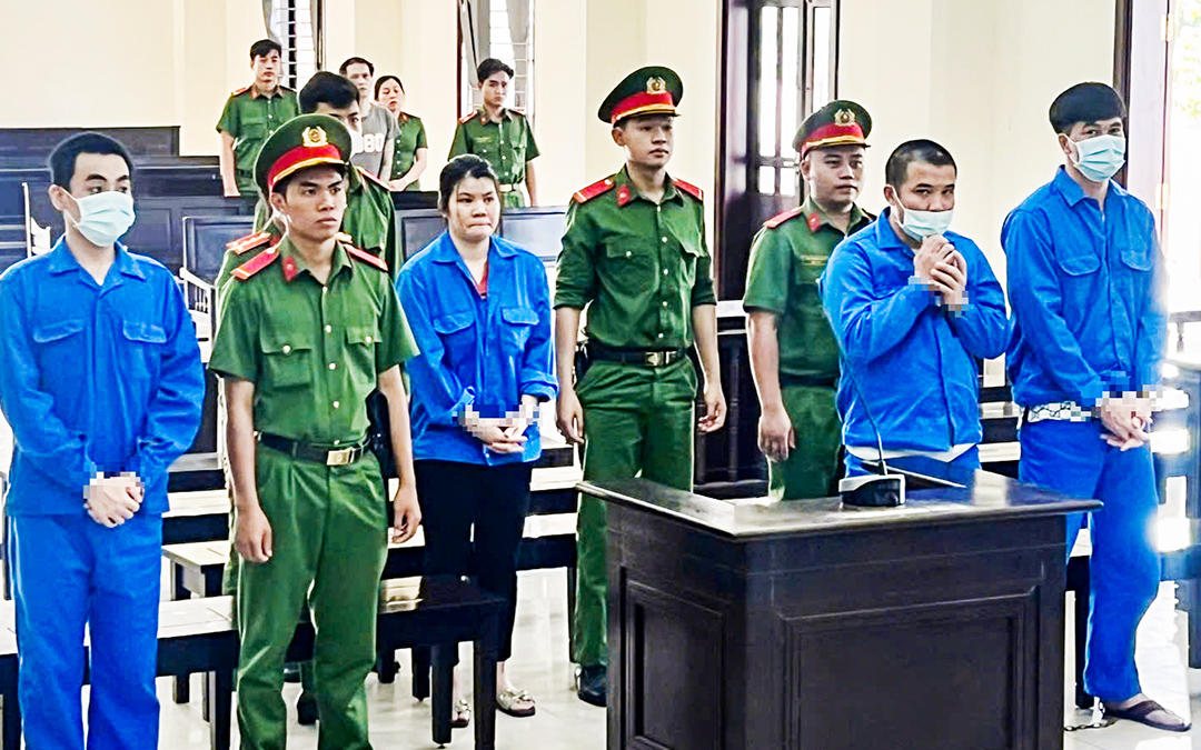 Nhóm buôn ma túy tông chết cảnh sát giao thông Long An, bị xét xử mua bán hơn 50kg ma túy - Ảnh 1. ma túy - Ảnh 1.