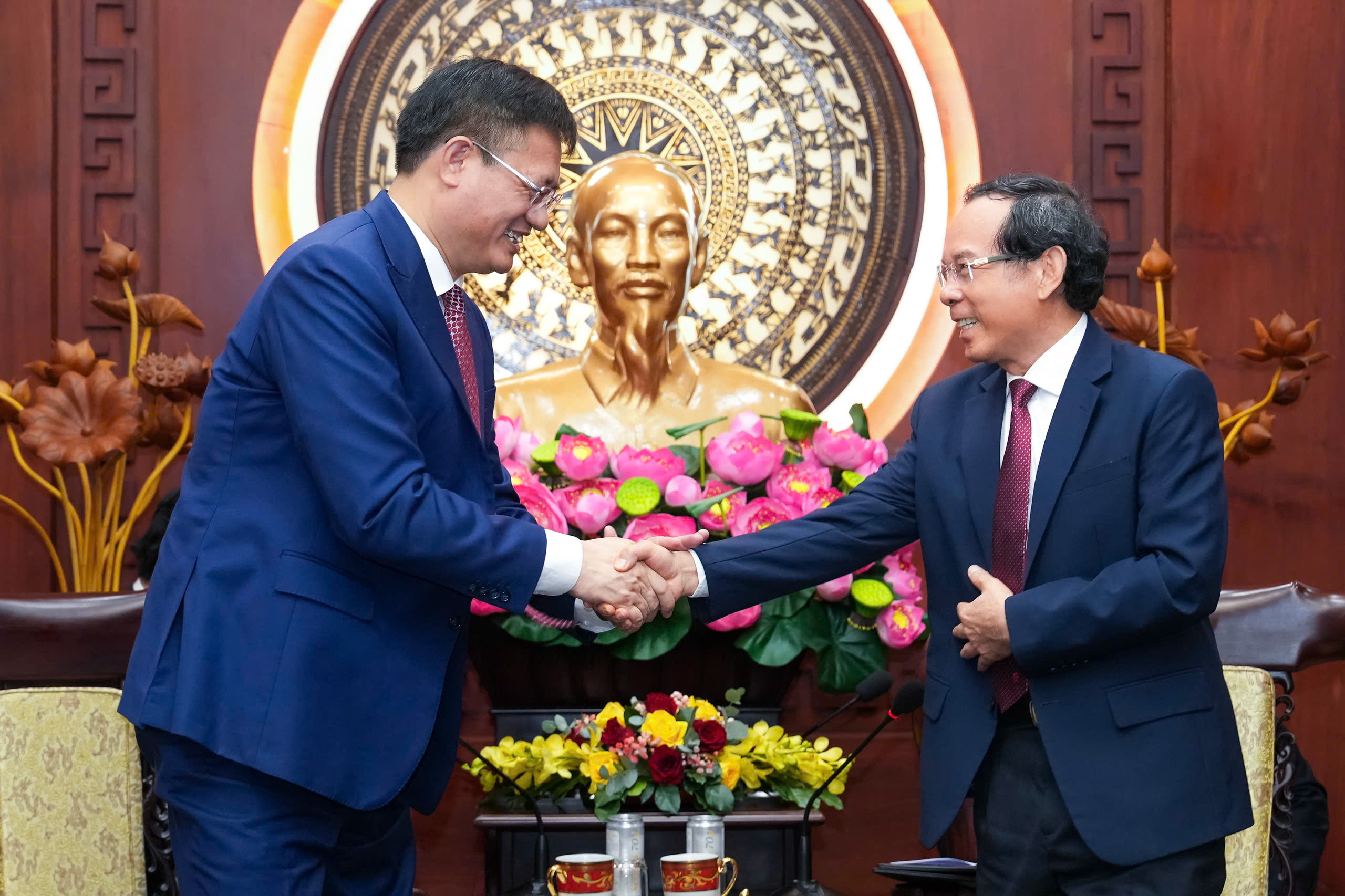 TLS Trung Quốc: 'Dù ở cương vị nào cũng sẽ đóng góp cho quan hệ Việt - Trung' - Ảnh 1. Trung Quốc - Ảnh 1.