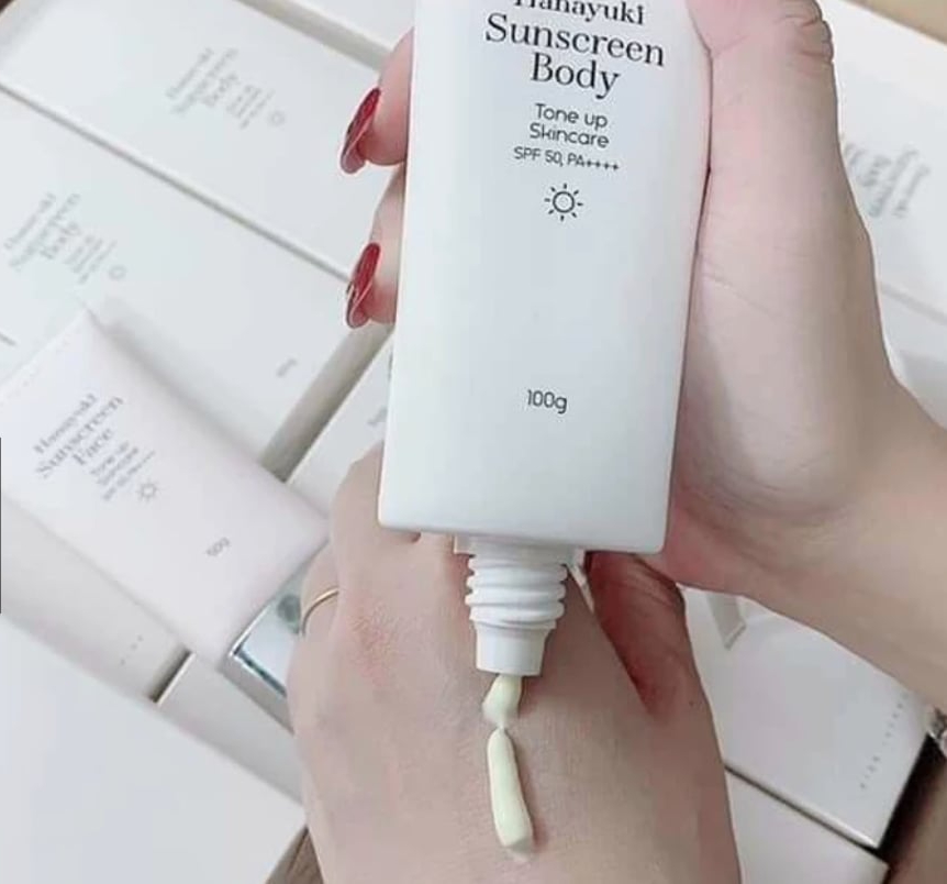 Thu hồi lô mỹ phẩm nhà Đoàn Di Băng: Chỉ số chống nắng ghi 50 nhưng kiểm nghiệm có 2,4 - Ảnh 4. Thu hồi lô mỹ phẩm nhà Đoàn Di Băng: Chỉ số chống nắng ghi 50 nhưng kiểm nghiệm có 2,4 - Ảnh 2.