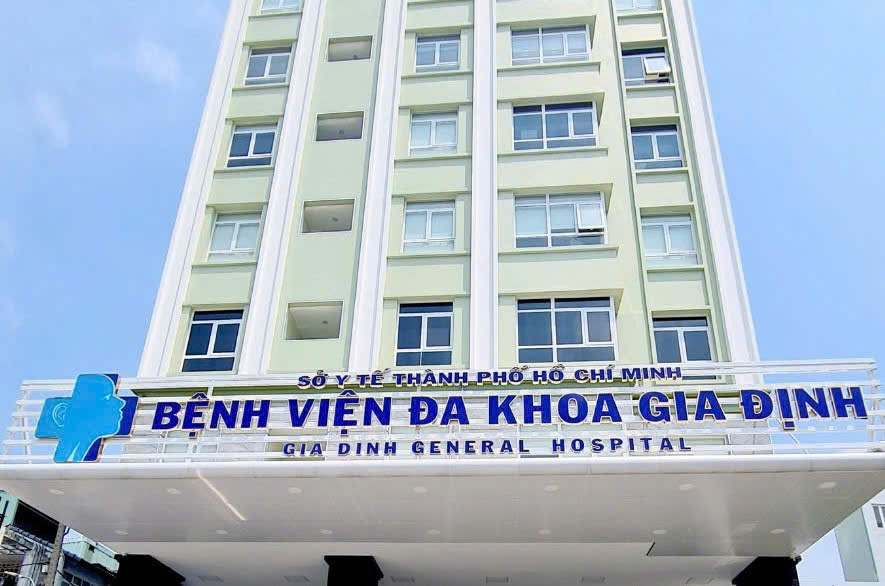 Yêu cầu Bệnh viện Đa khoa Gia Định tạm ngưng hút mỡ bụng - Ảnh 1.