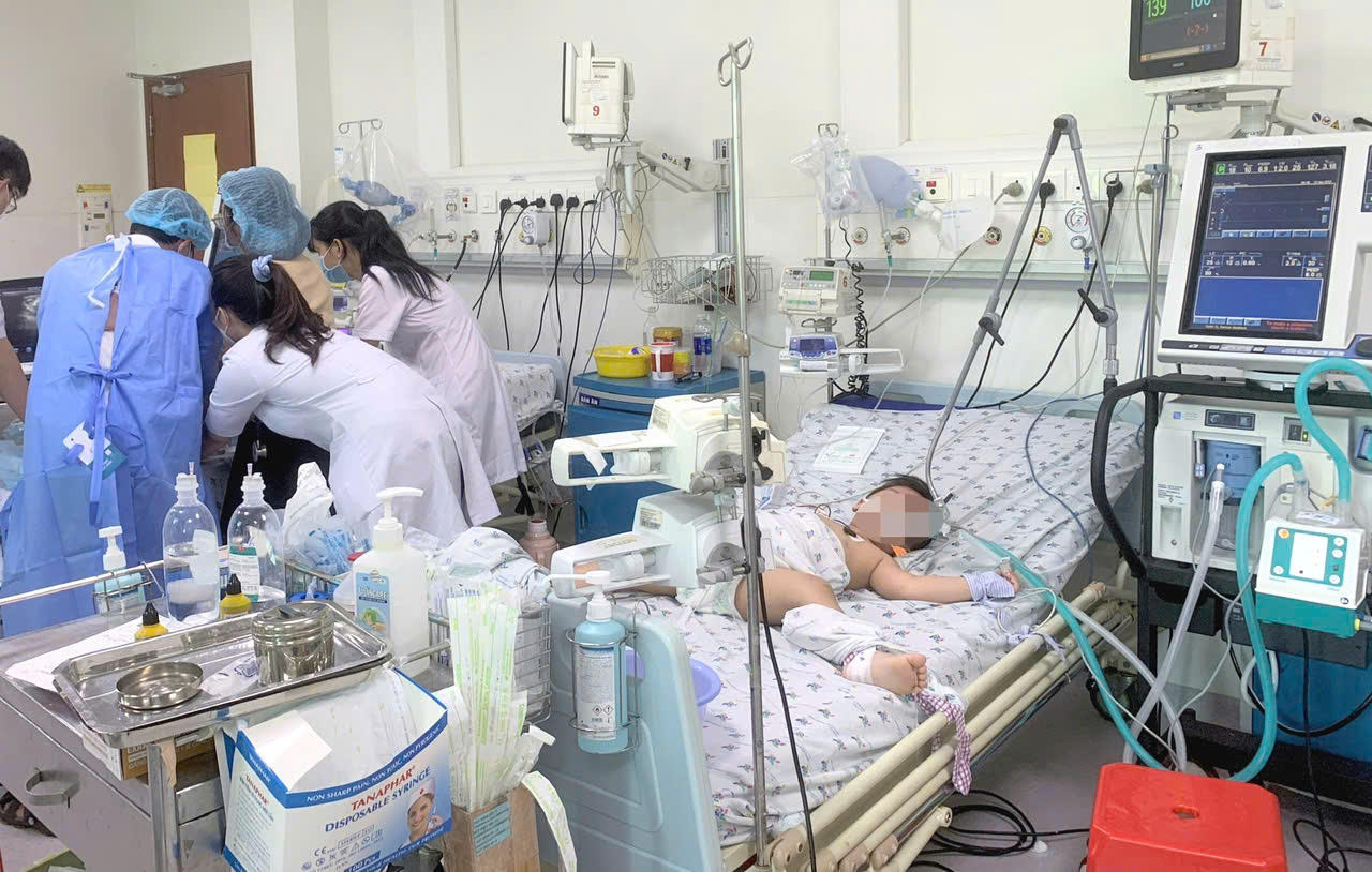 Viện Pasteur TP.HCM hoàn thành 2 nghiên cứu thử nghiệm lâm sàng vắc xin tay chân miệng - Ảnh 1.