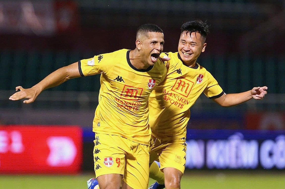 ngoại binh - Ảnh 1.