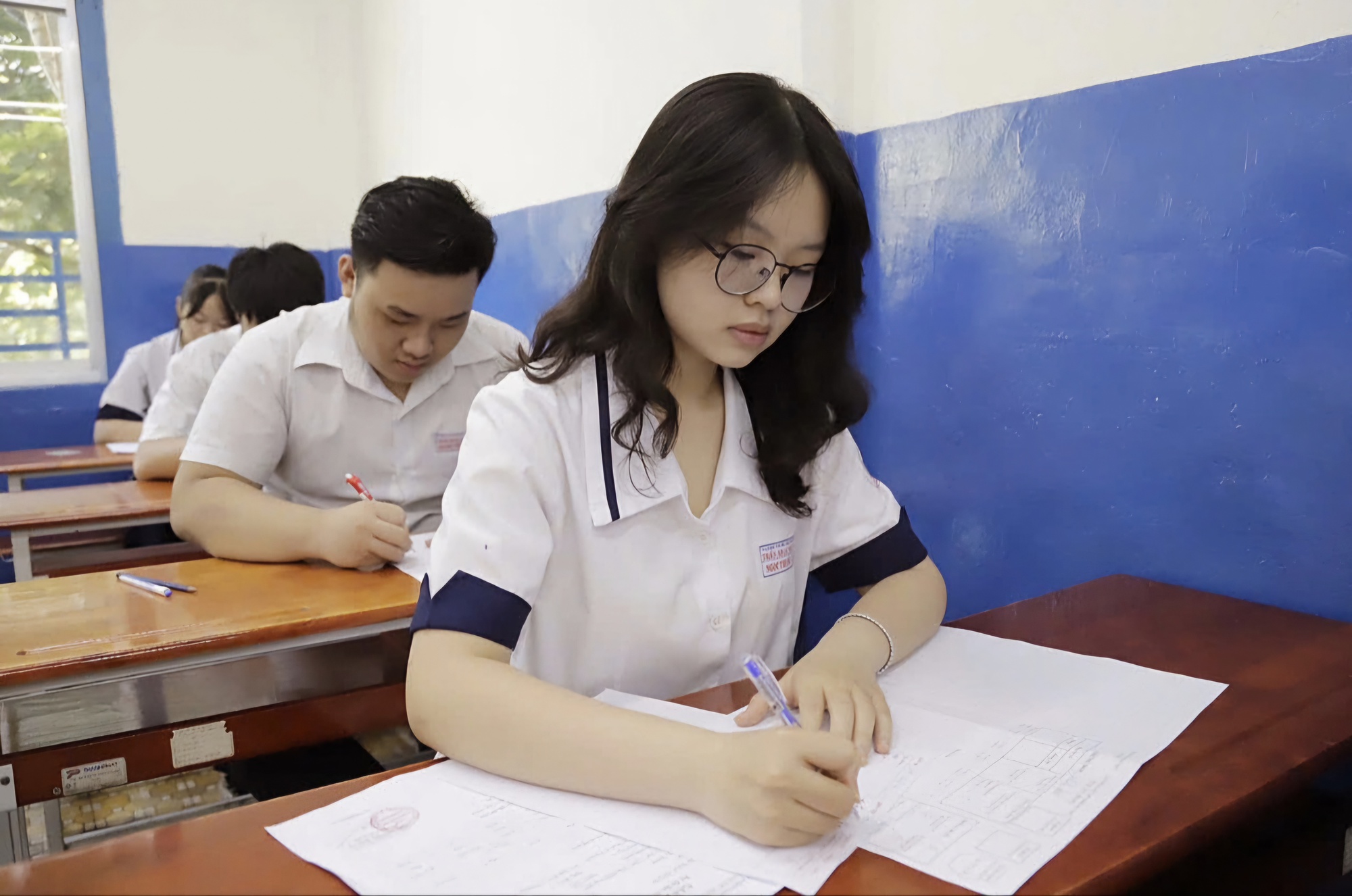 Thông điệp ‘viết tiếp câu chuyện hòa bình’ xuất hiện trong nhiều đề thi thử tốt nghiệp THPT- Ảnh 1.