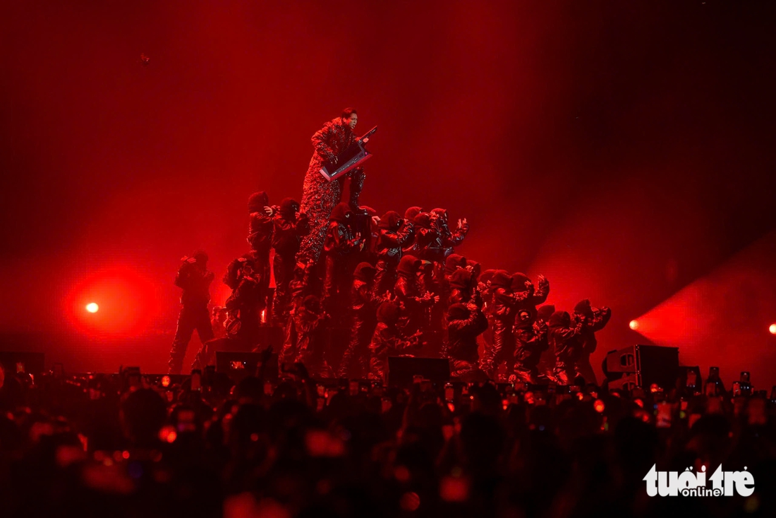 Concert All-Rounder: Soobin có nhiều điều đáng thèm muốn, 'không ai chơi lại em tôi được rồi'- Ảnh 7.