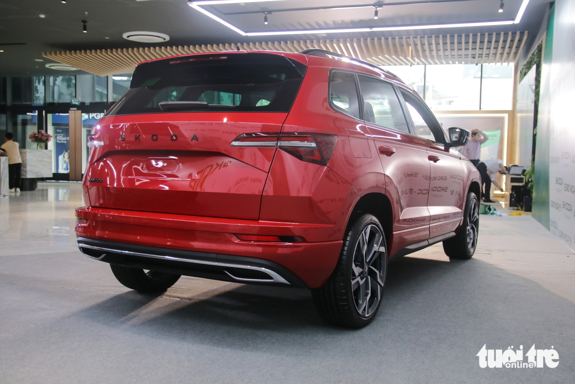 Skoda Karoq - Ảnh 11.