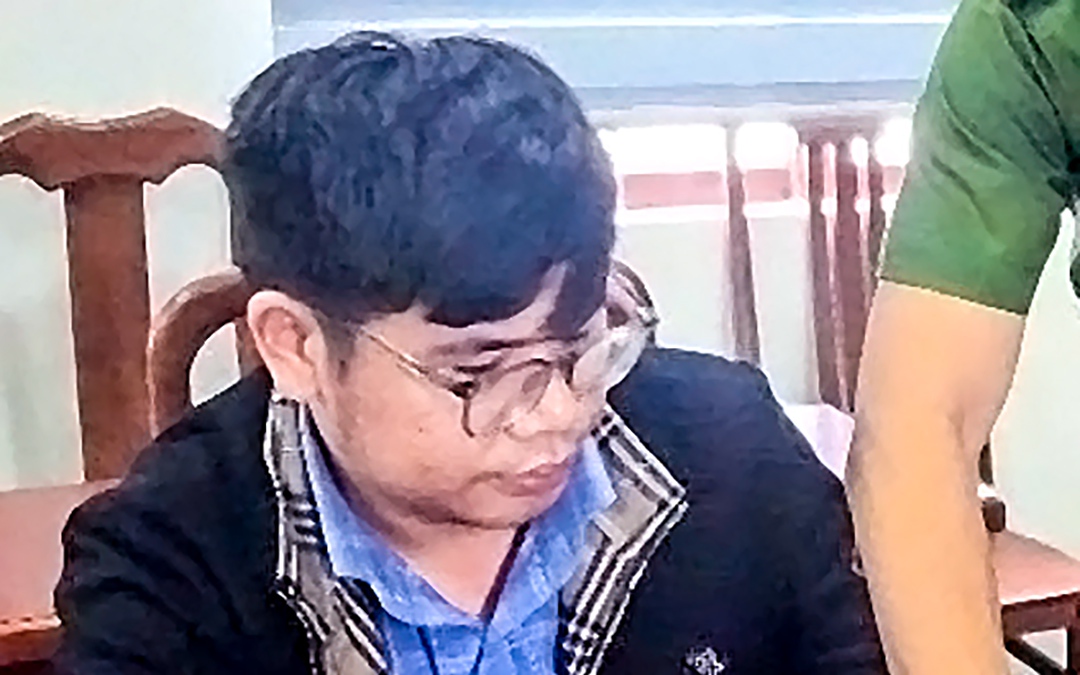 Phải dẹp 'giấy phép nuôi tham nhũng' - Ảnh 1.