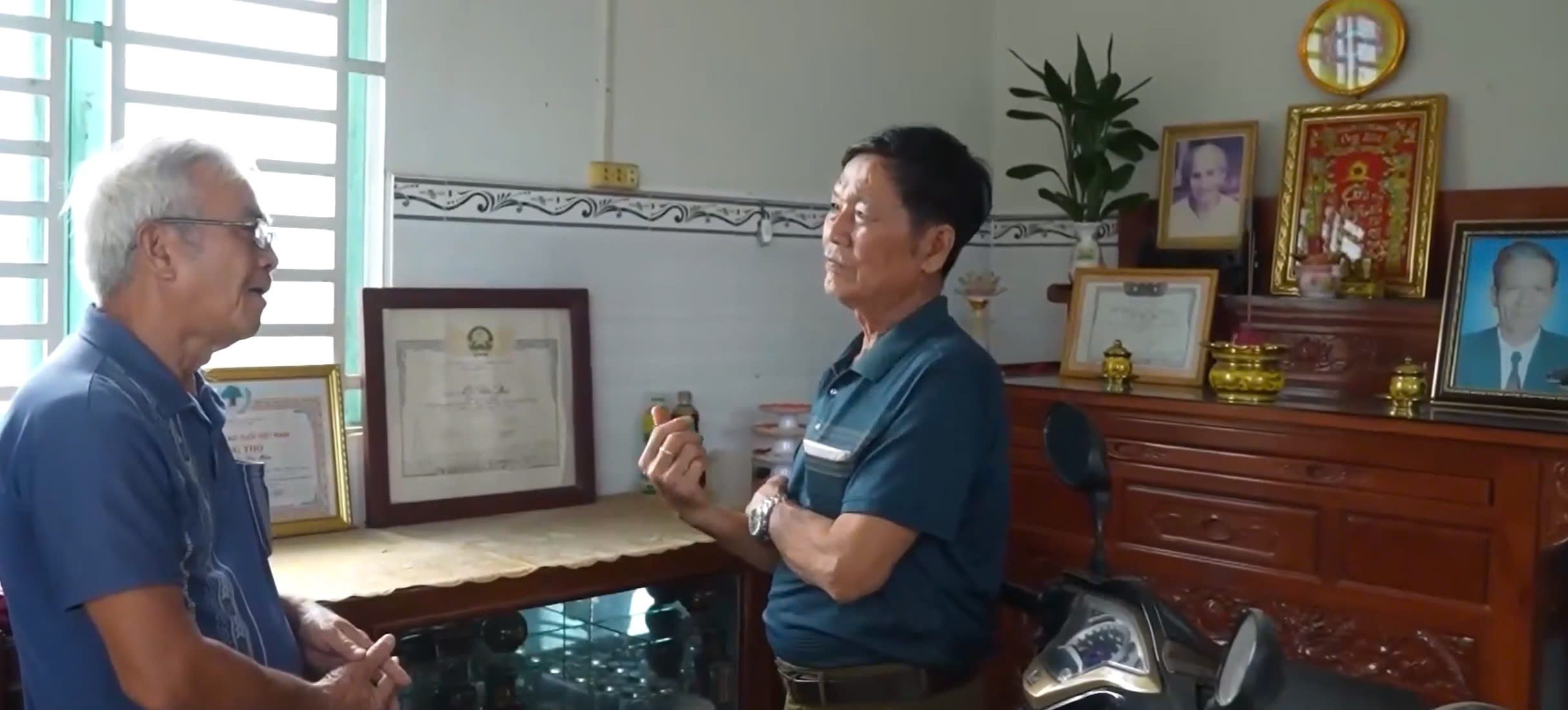 Phim về những người ‘cầm súng Mỹ, ăn cơm quốc gia, thờ ma cộng sản’ dành tặng tất cả người Việt Nam - Ảnh 6.
