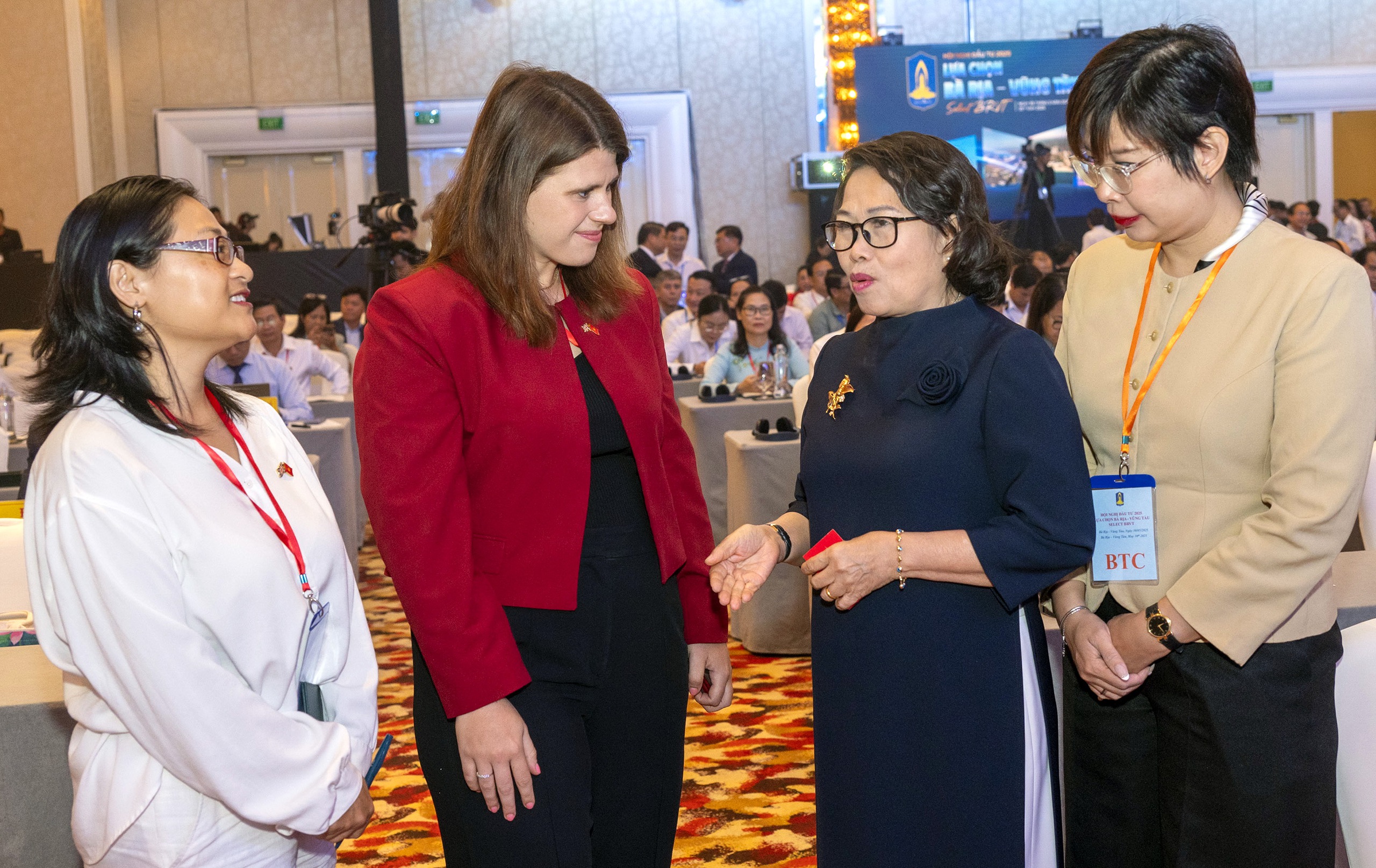 Tổng lãnh sự Anh: Việt Nam đã củng cố vị thế là điểm đến FDI hàng đầu Đông Nam Á - Ảnh 2.