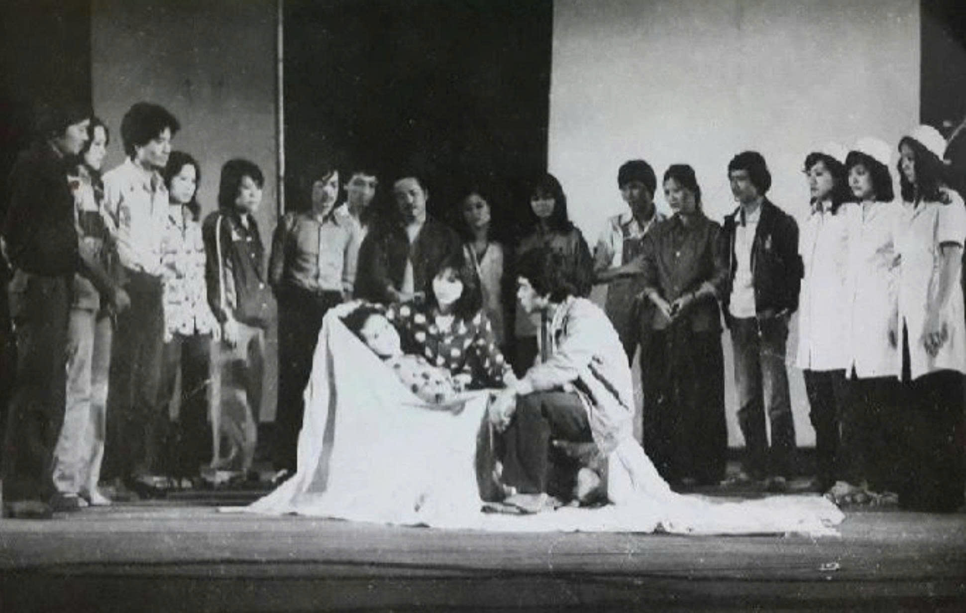 Tôi và chúng ta - Ảnh 2.